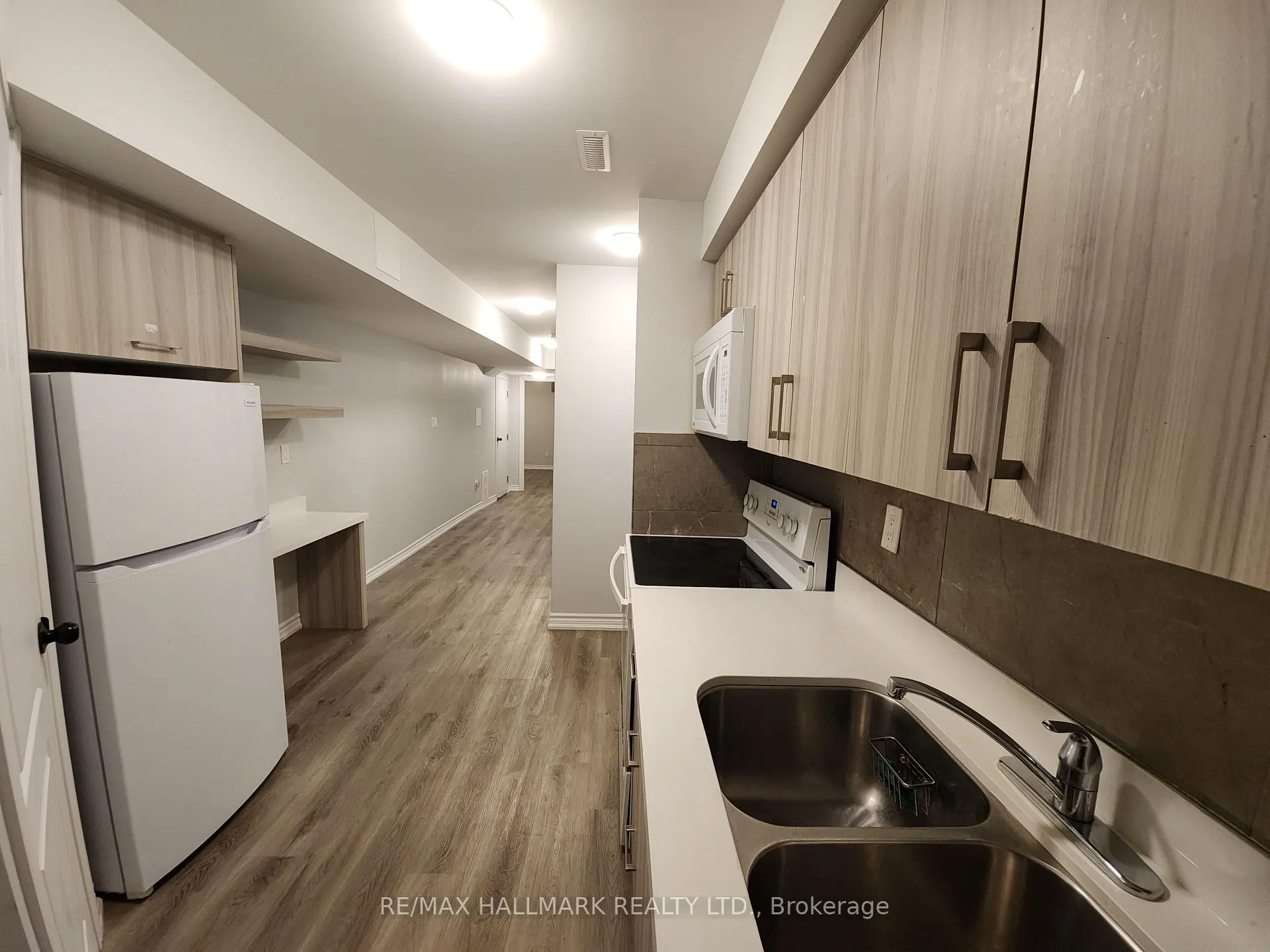 Photo 8 of Unit Bsmnt, 161 Wildberry Crescent, Vaughan, Vellore Village — HOMEH