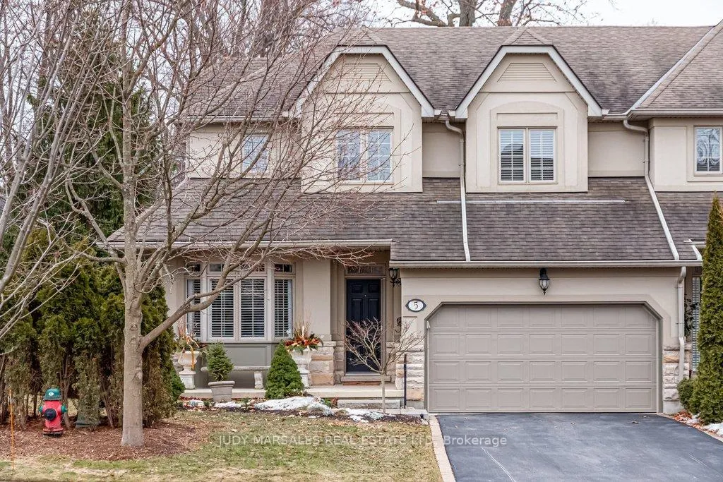 Front of Unit 5, 71 Sulphur Springs Road
