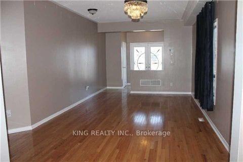 Photo 3 of 12 Travis Crescent, Brampton, Fletcher's Meadow — HOMEH