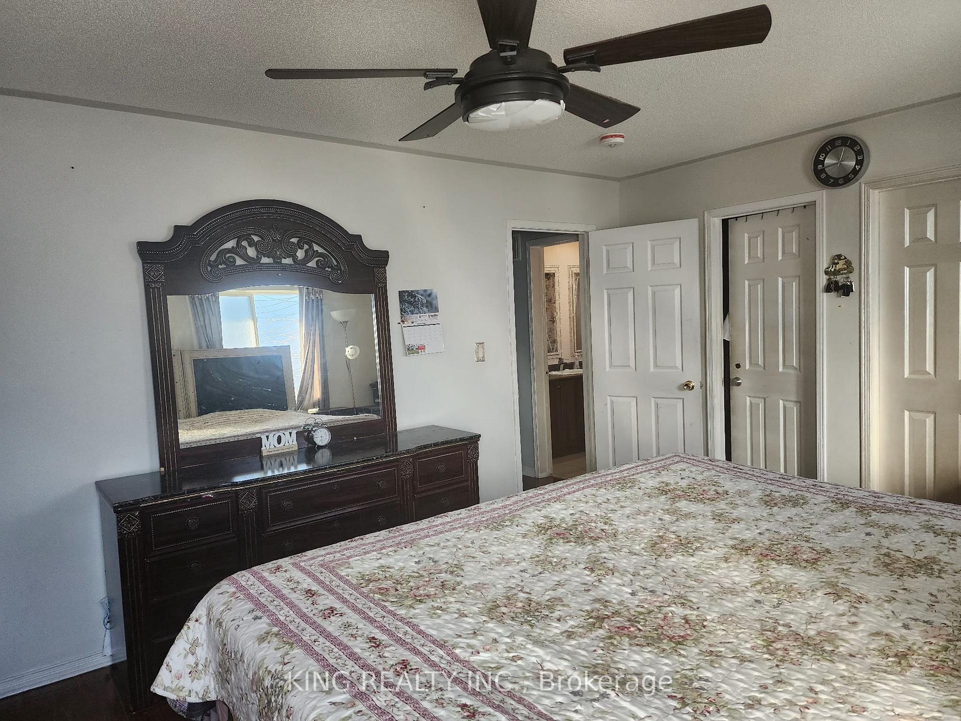 Photo 10 of 12 Travis Crescent, Brampton, Fletcher's Meadow — HOMEH