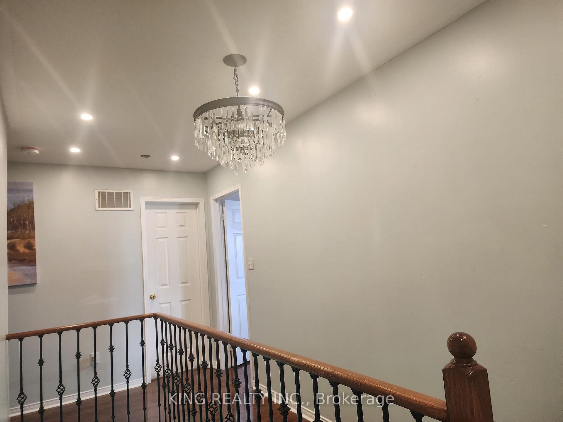 Photo 13 of 12 Travis Crescent, Brampton, Fletcher's Meadow — HOMEH