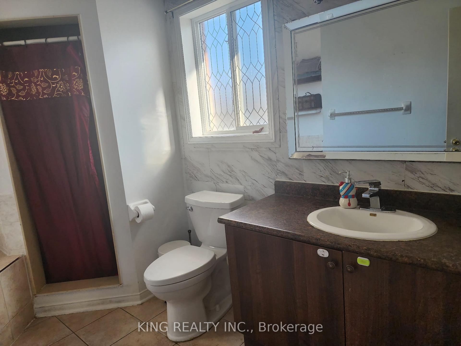 Photo 18 of 12 Travis Crescent, Brampton, Fletcher's Meadow — HOMEH