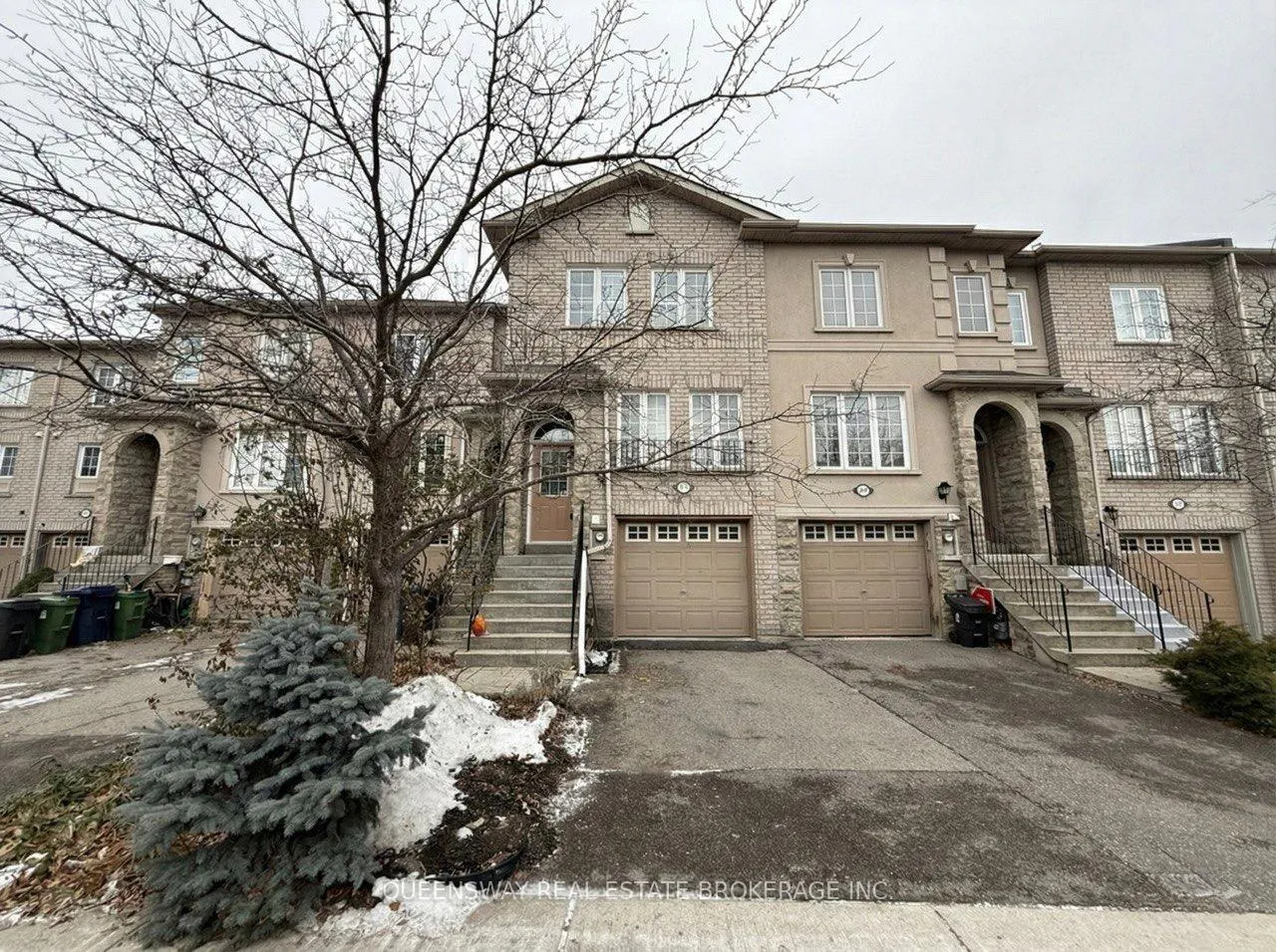 Front of 20 Rodeo Court