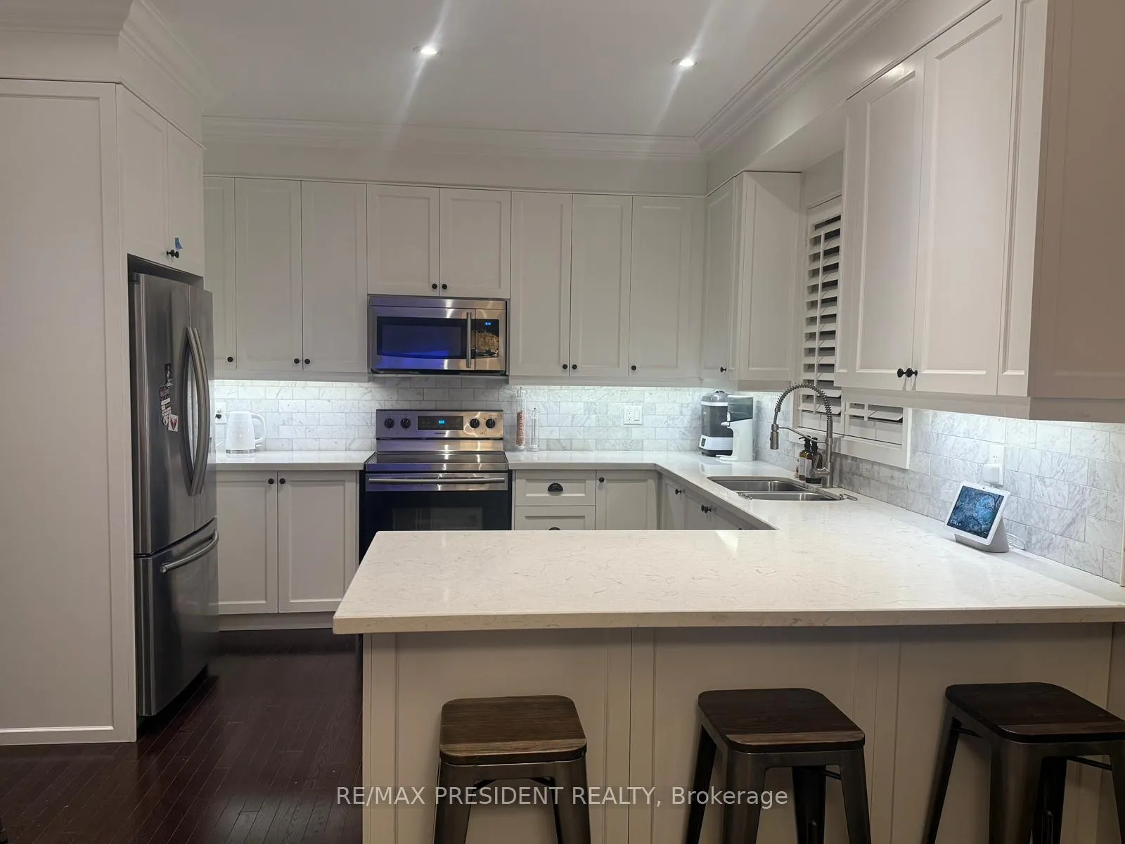 Photo 2 of 165 Humphrey Street S, Hamilton, Waterdown — HOMEH