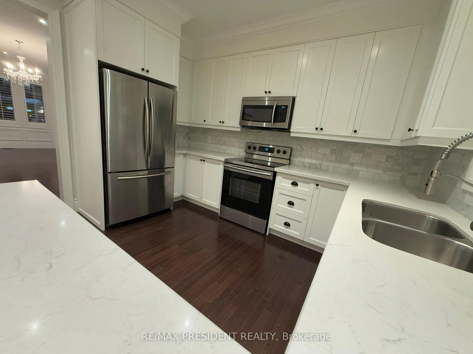 Photo 4 of 165 Humphrey Street S, Hamilton, Waterdown — HOMEH