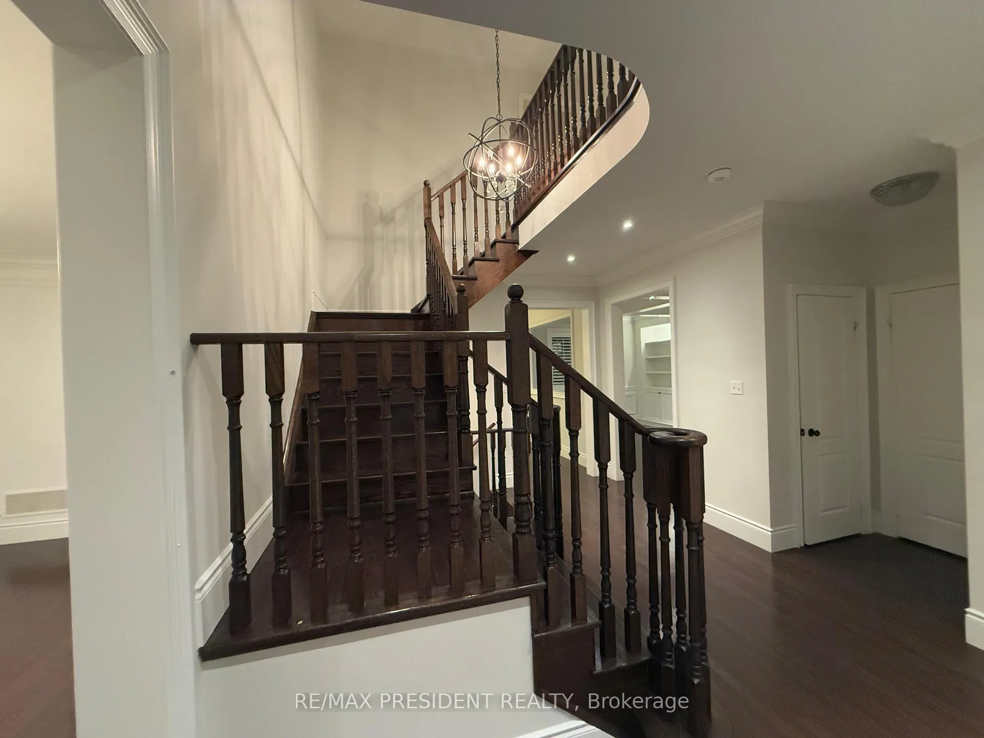 Photo 6 of 165 Humphrey Street S, Hamilton, Waterdown — HOMEH