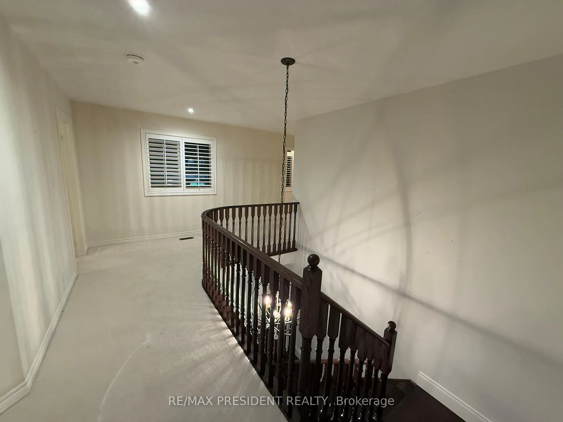 Photo 12 of 165 Humphrey Street S, Hamilton, Waterdown — HOMEH