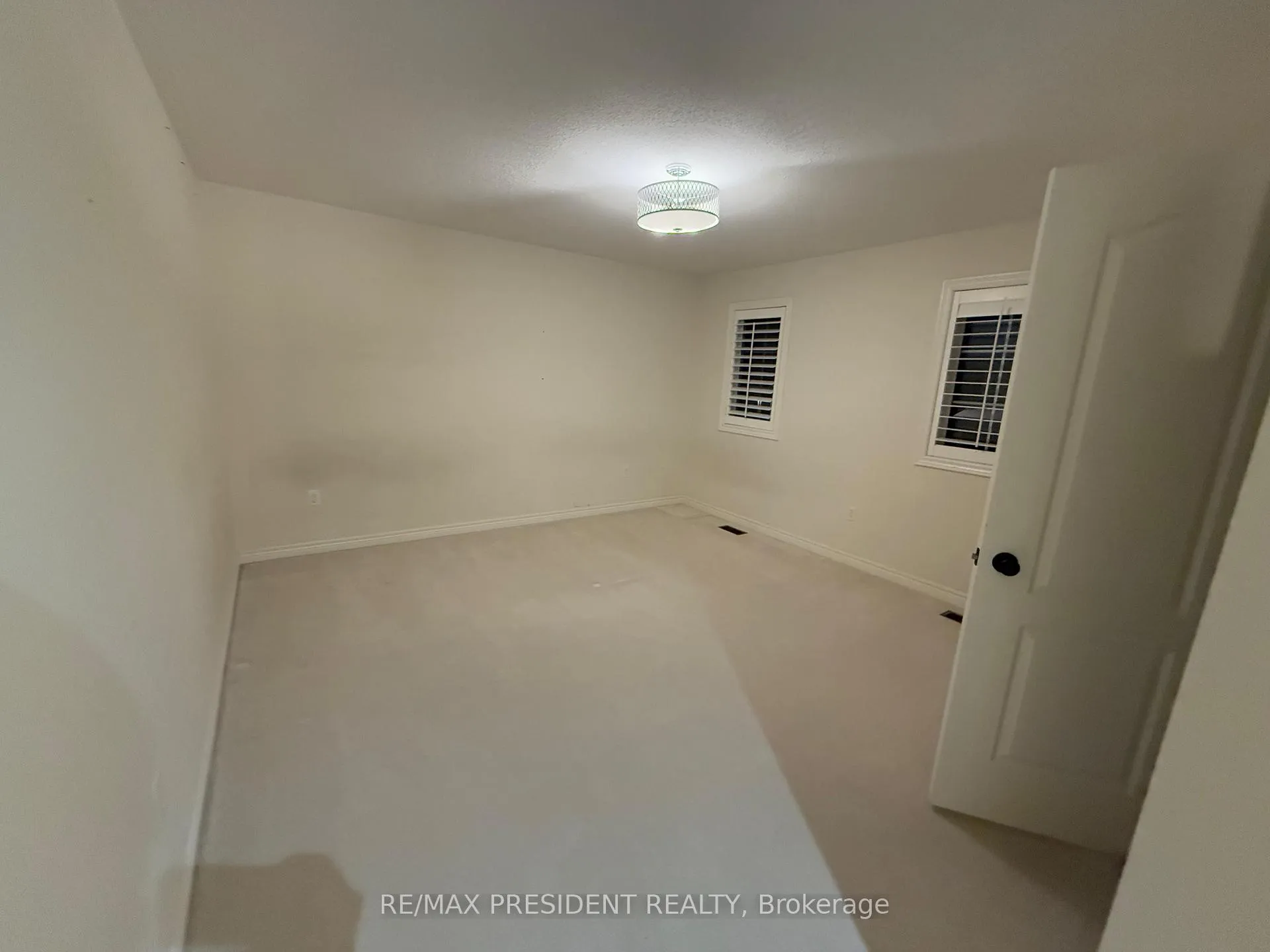 Photo 14 of 165 Humphrey Street S, Hamilton, Waterdown — HOMEH