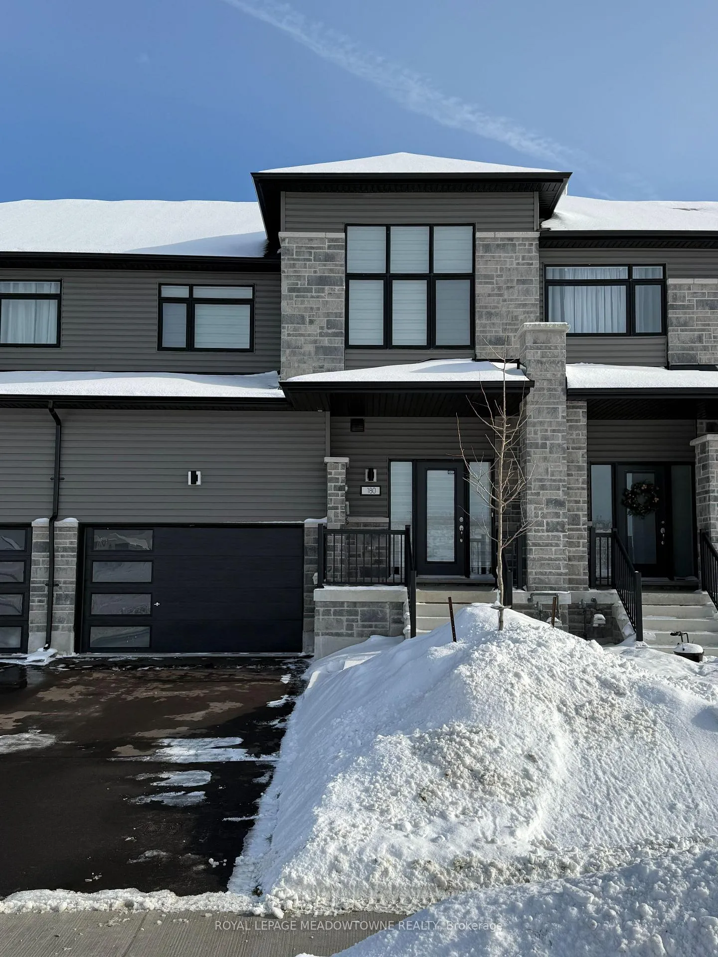 Photo 1 of 180 Union Boulevard, Wasaga Beach — HOMEH