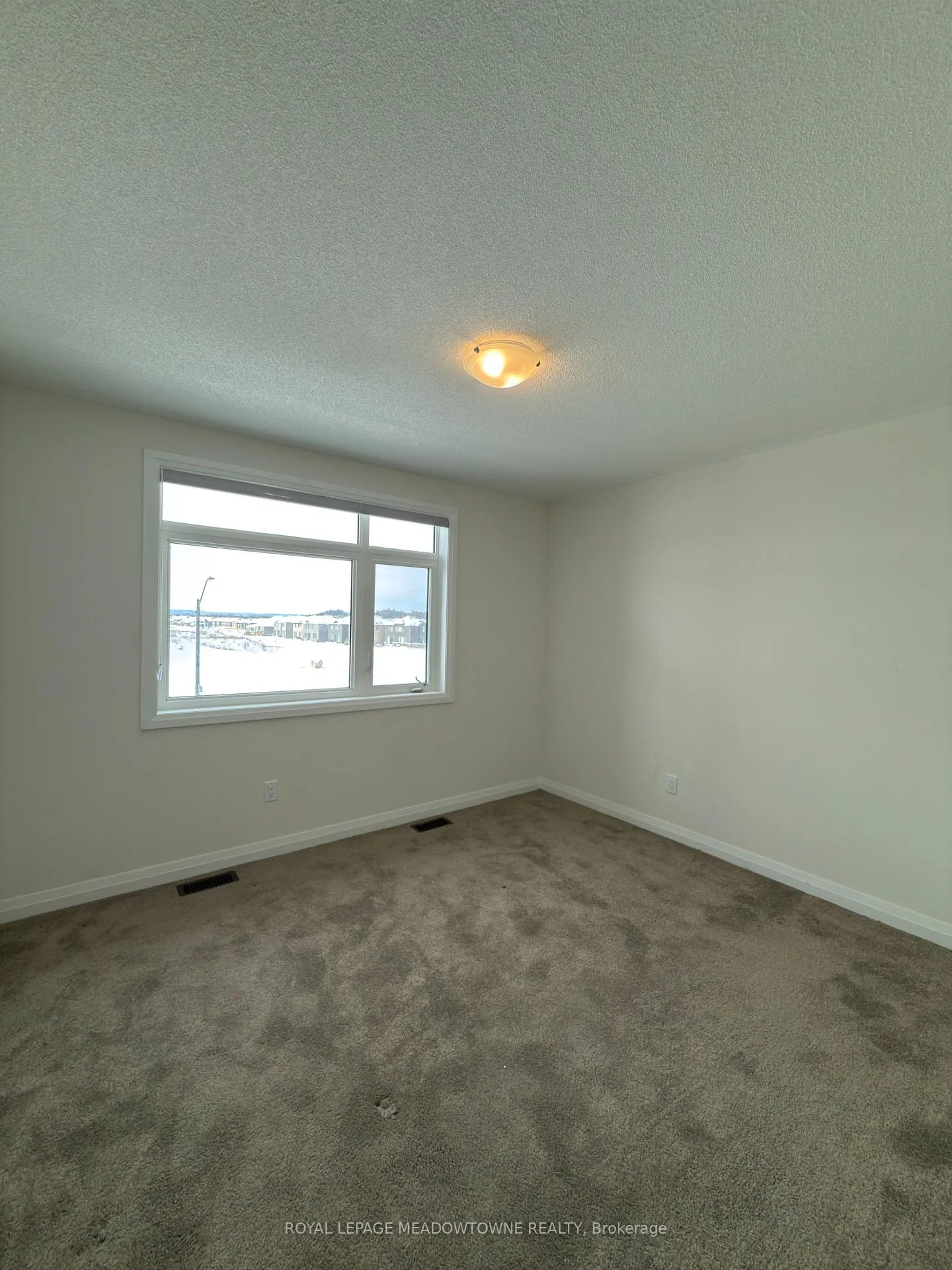 Photo 10 of 180 Union Boulevard, Wasaga Beach — HOMEH