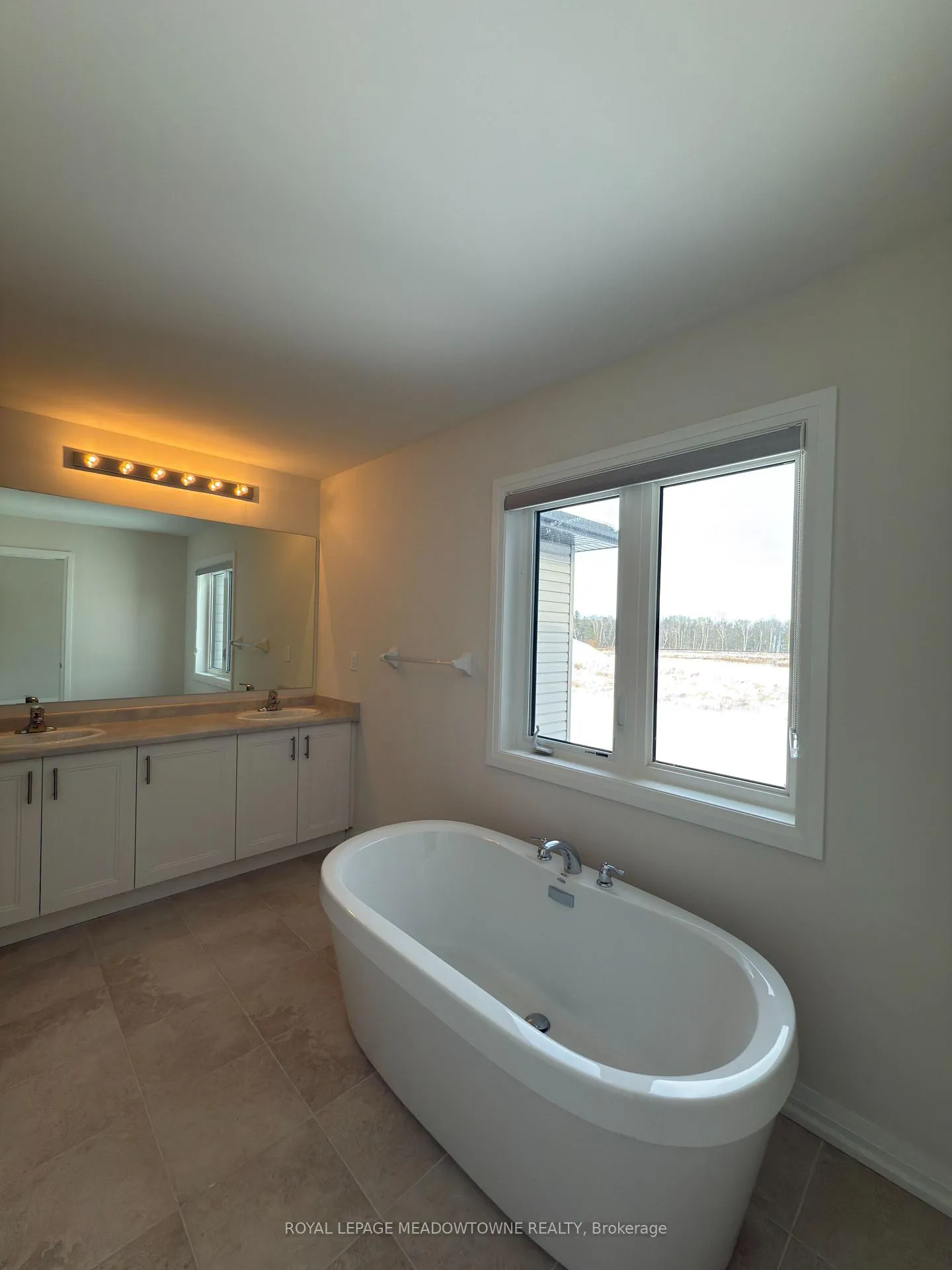 Photo 15 of 180 Union Boulevard, Wasaga Beach — HOMEH