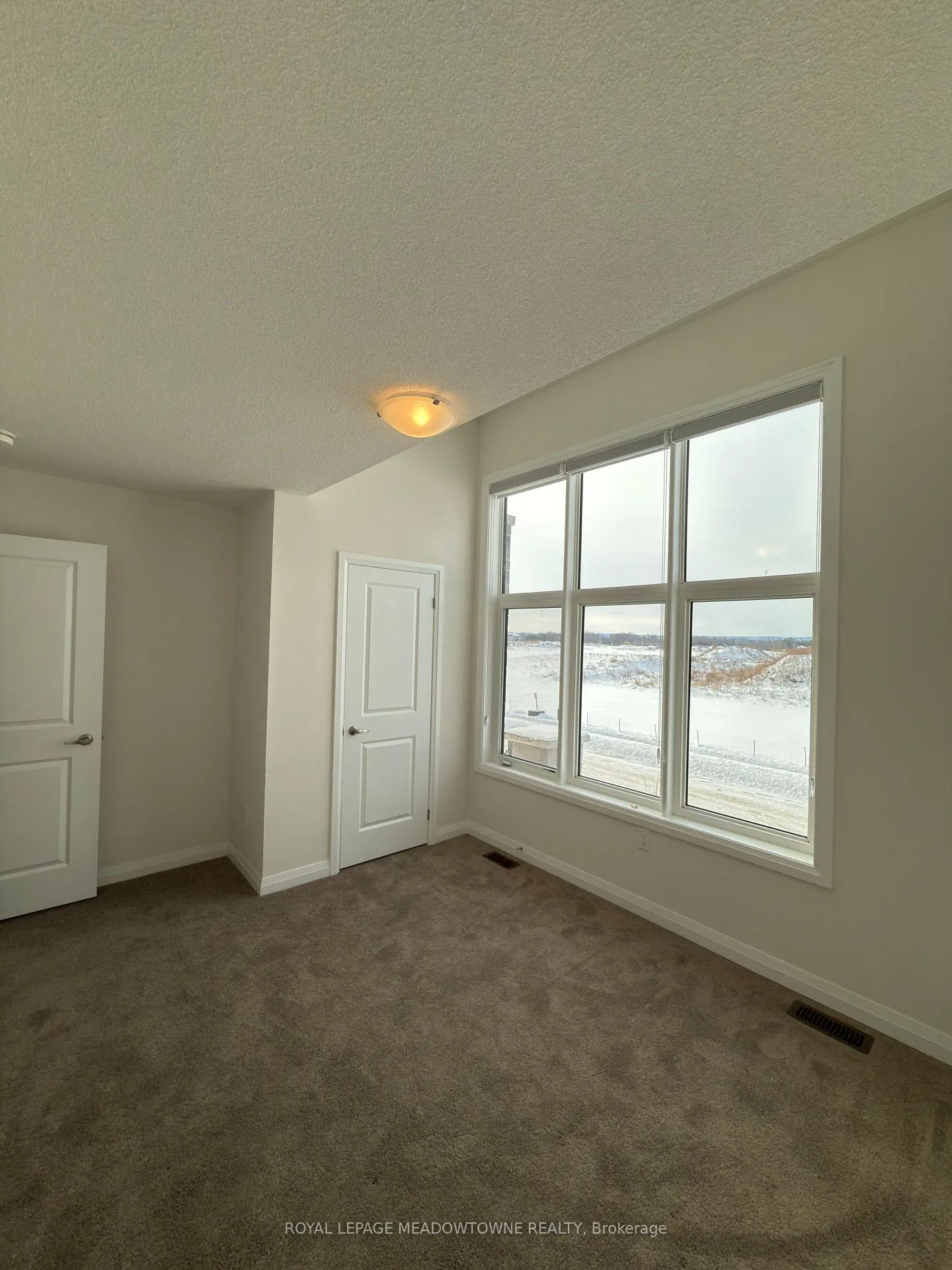 Photo 18 of 180 Union Boulevard, Wasaga Beach — HOMEH