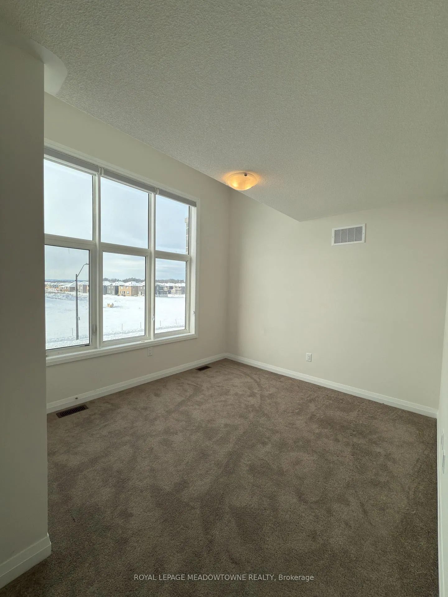 Photo 19 of 180 Union Boulevard, Wasaga Beach — HOMEH