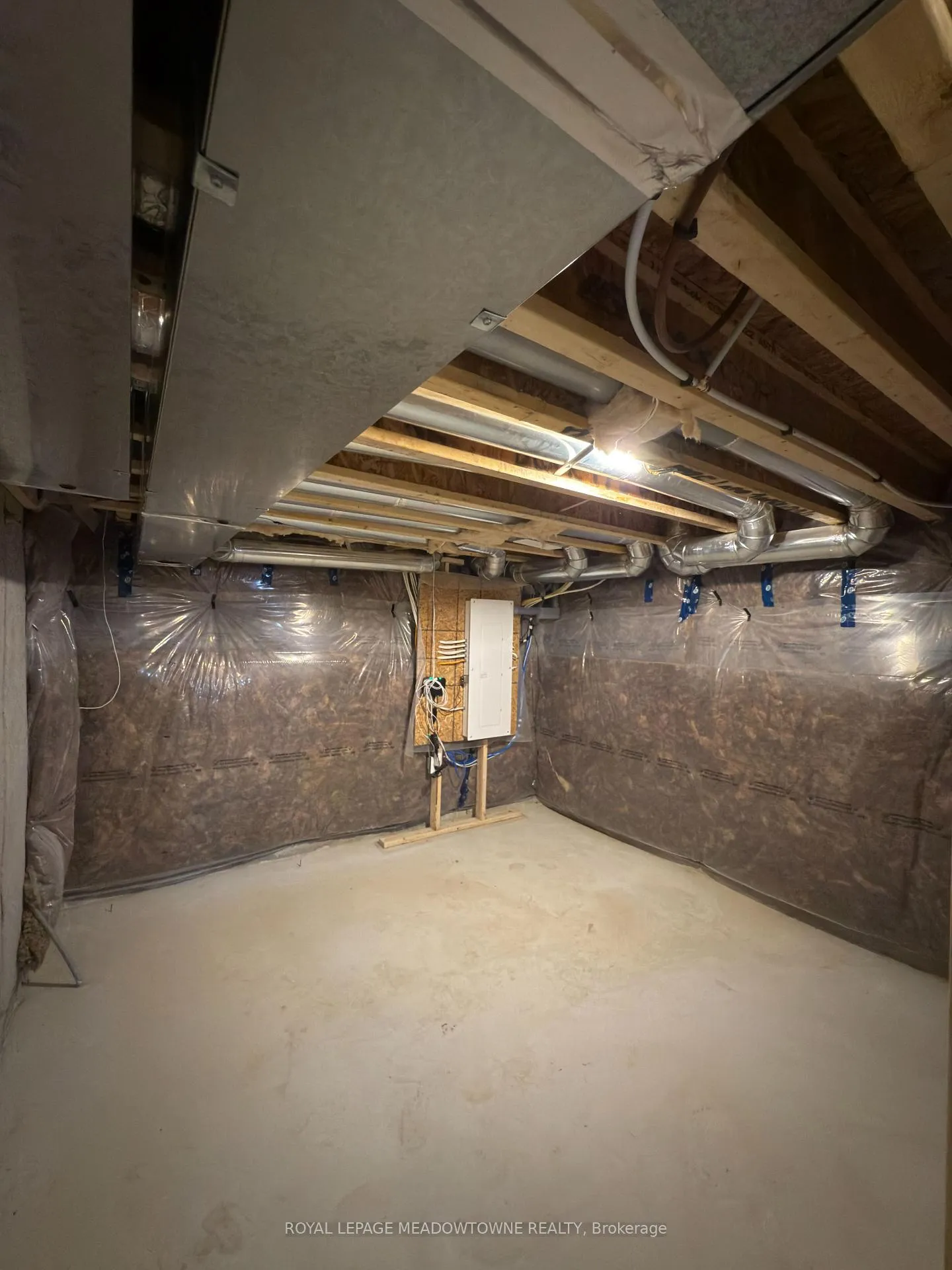 Photo 22 of 180 Union Boulevard, Wasaga Beach — HOMEH