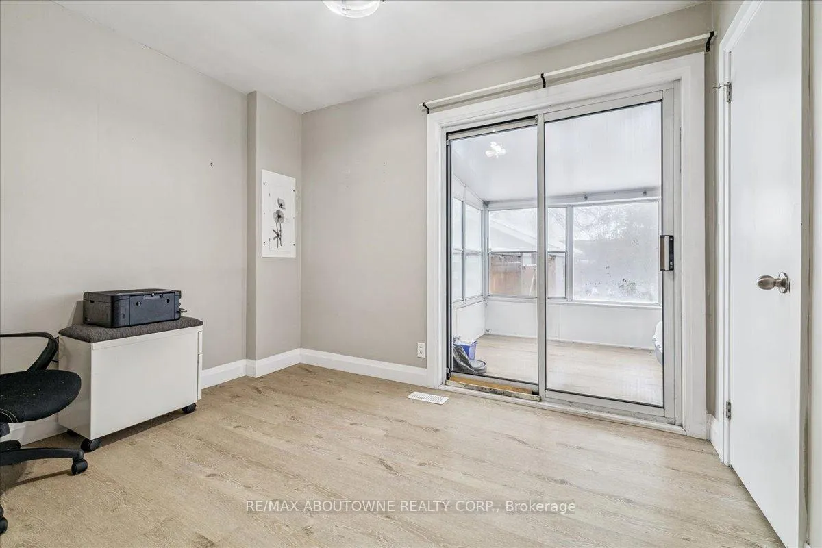 Photo 17 of Unit Upper, 177 Allenby Avenue, Hamilton, Balfour — HOMEH