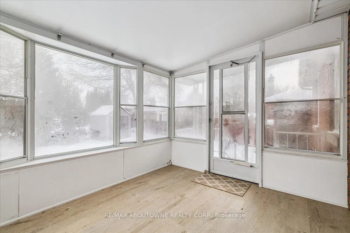 Photo 20 of Unit Upper, 177 Allenby Avenue, Hamilton, Balfour — HOMEH