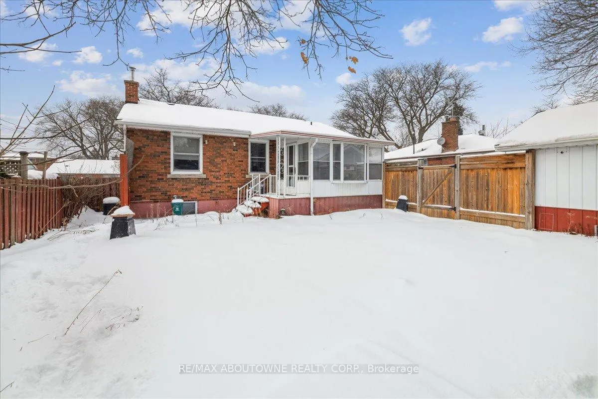 Photo 21 of Unit Upper, 177 Allenby Avenue, Hamilton, Balfour — HOMEH