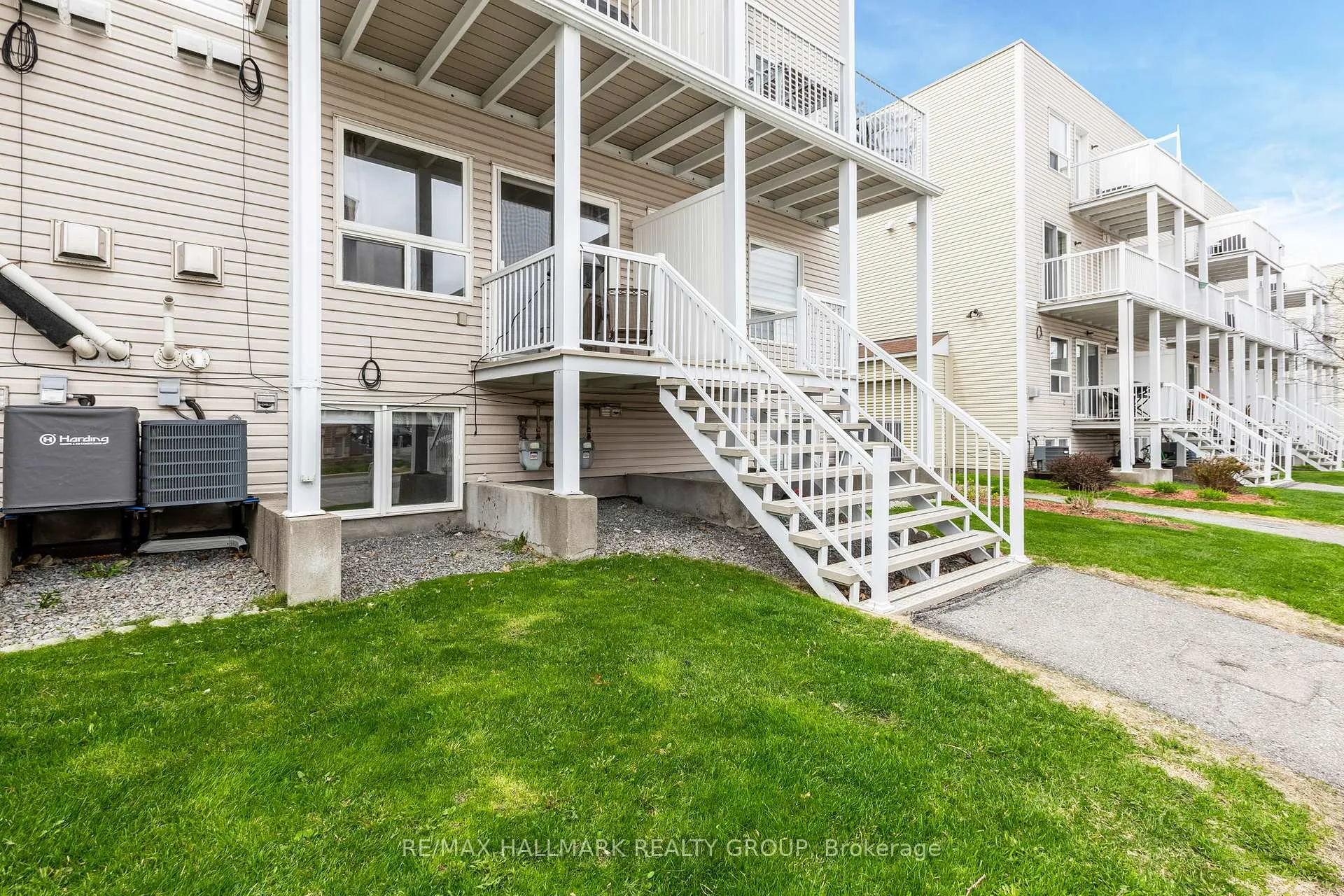 Photo 24 of 896 Longfields Drive, Ottawa, Barrhaven - Longfields — HOMEH