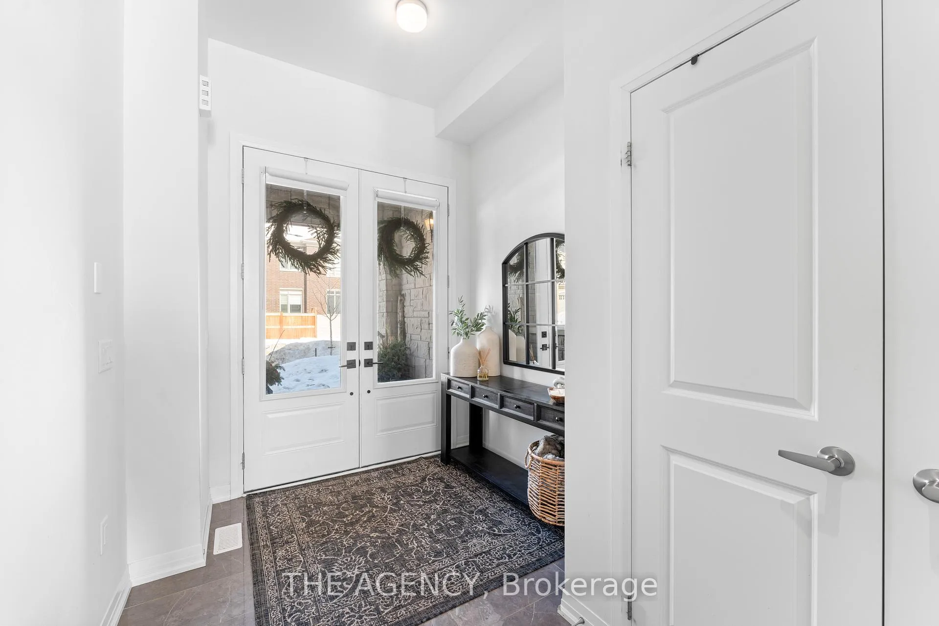 Photo 2 of 49 Tipp Drive, Richmond Hill, Rural Richmond Hill — HOMEH