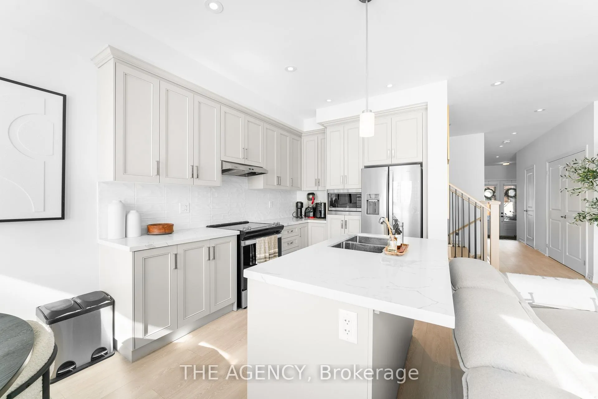 Photo 7 of 49 Tipp Drive, Richmond Hill, Rural Richmond Hill — HOMEH