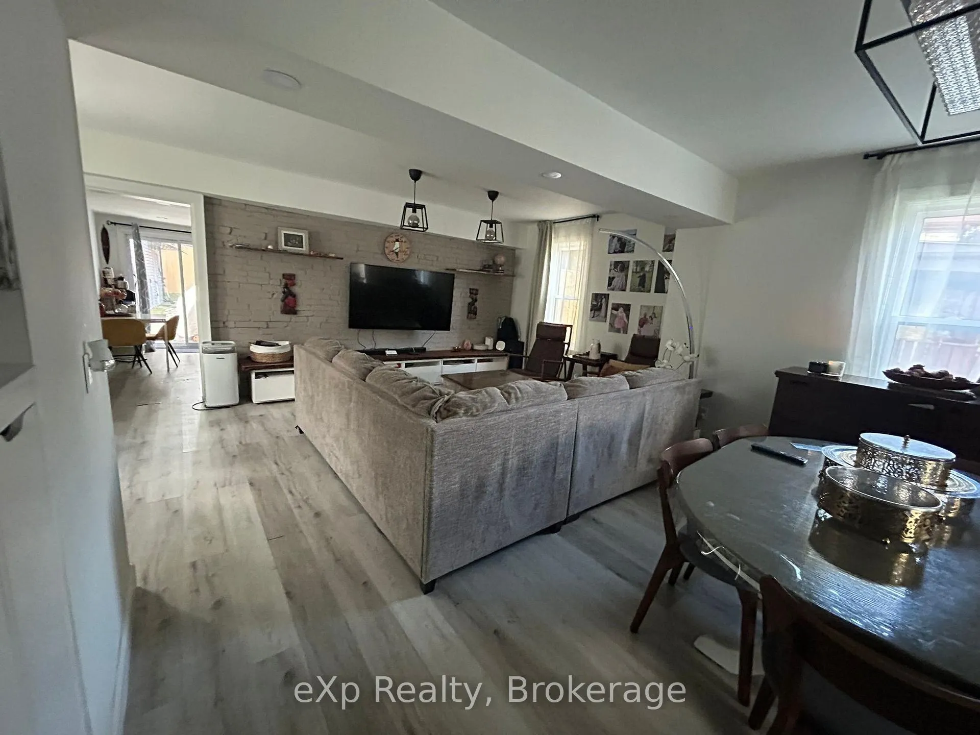 Photo 8 of 159 Waterloo Street, Kitchener — HOMEH