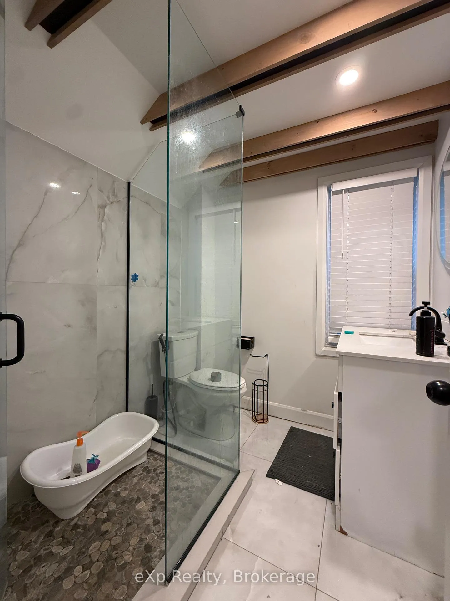 Photo 13 of 159 Waterloo Street, Kitchener — HOMEH