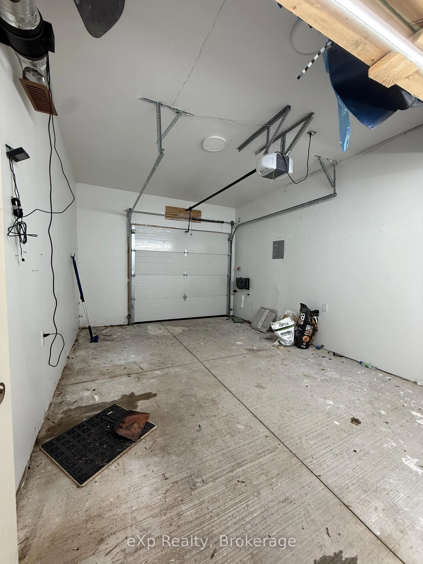 Photo 17 of 159 Waterloo Street, Kitchener — HOMEH