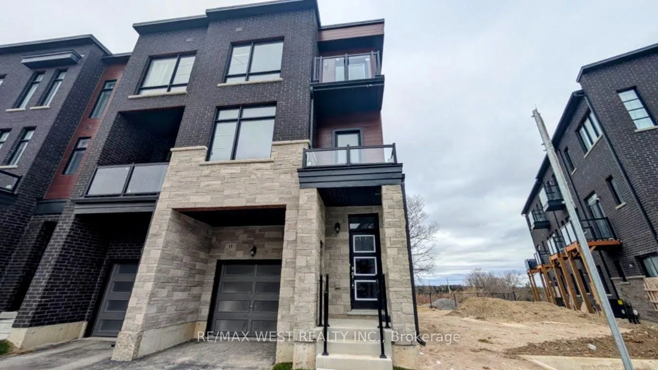 Photo 1 of 11 Paradox Street, Vaughan, Kleinburg — HOMEH