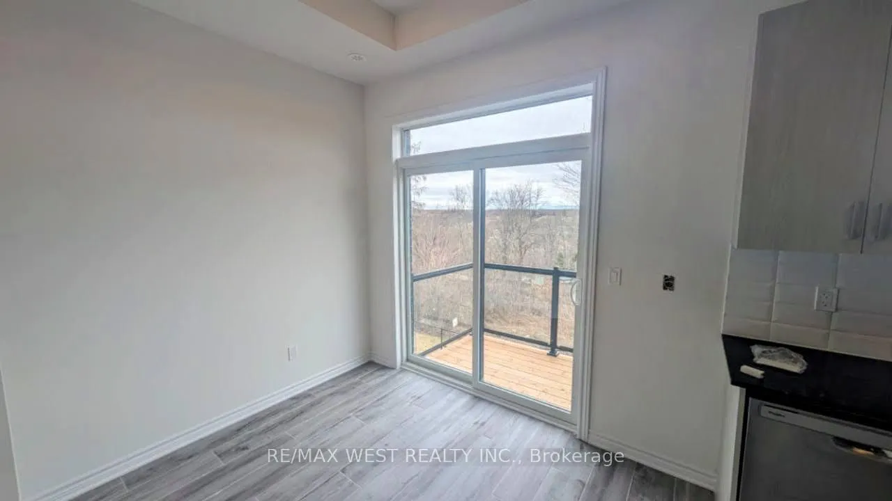 Photo 10 of 11 Paradox Street, Vaughan, Kleinburg — HOMEH
