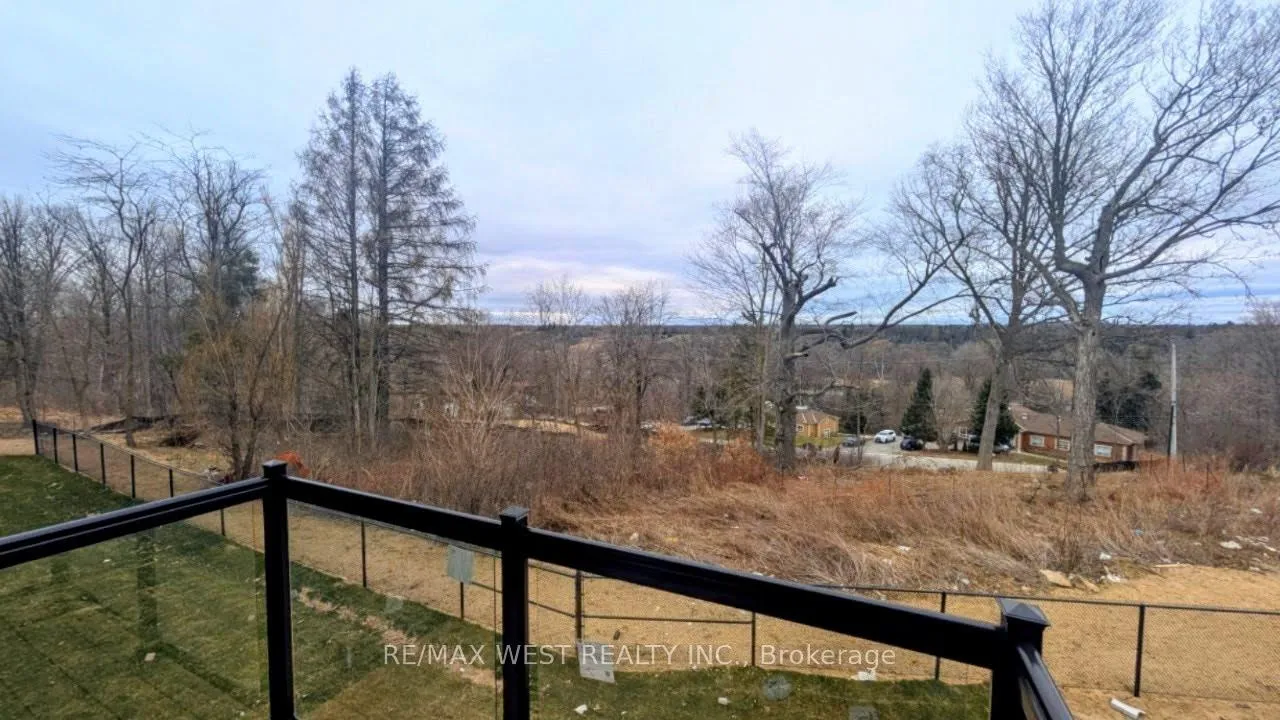 Photo 11 of 11 Paradox Street, Vaughan, Kleinburg — HOMEH