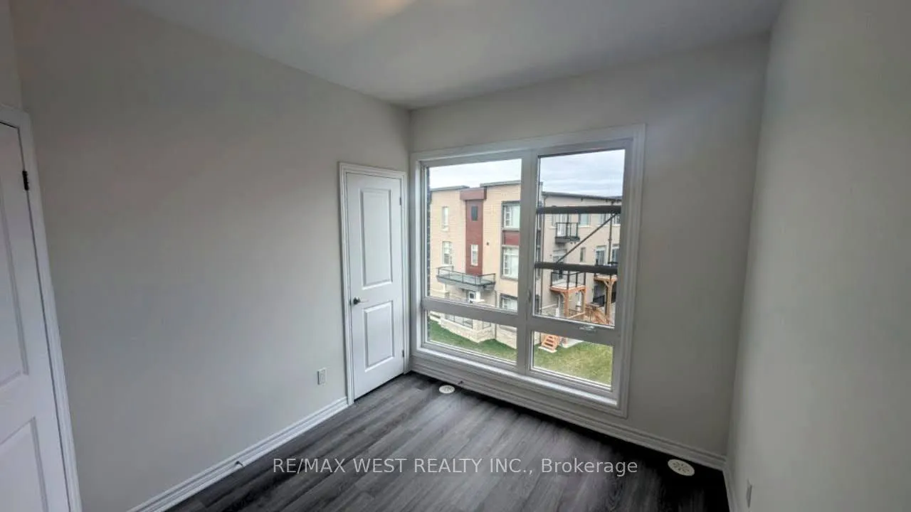 Photo 20 of 11 Paradox Street, Vaughan, Kleinburg — HOMEH
