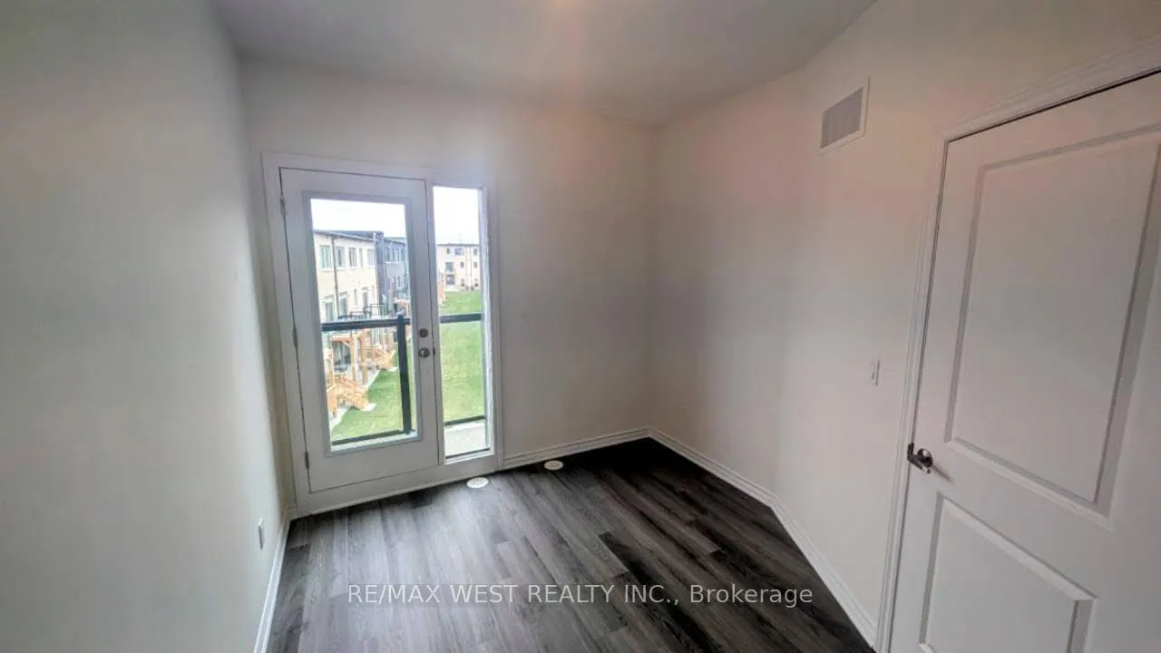 Photo 23 of 11 Paradox Street, Vaughan, Kleinburg — HOMEH