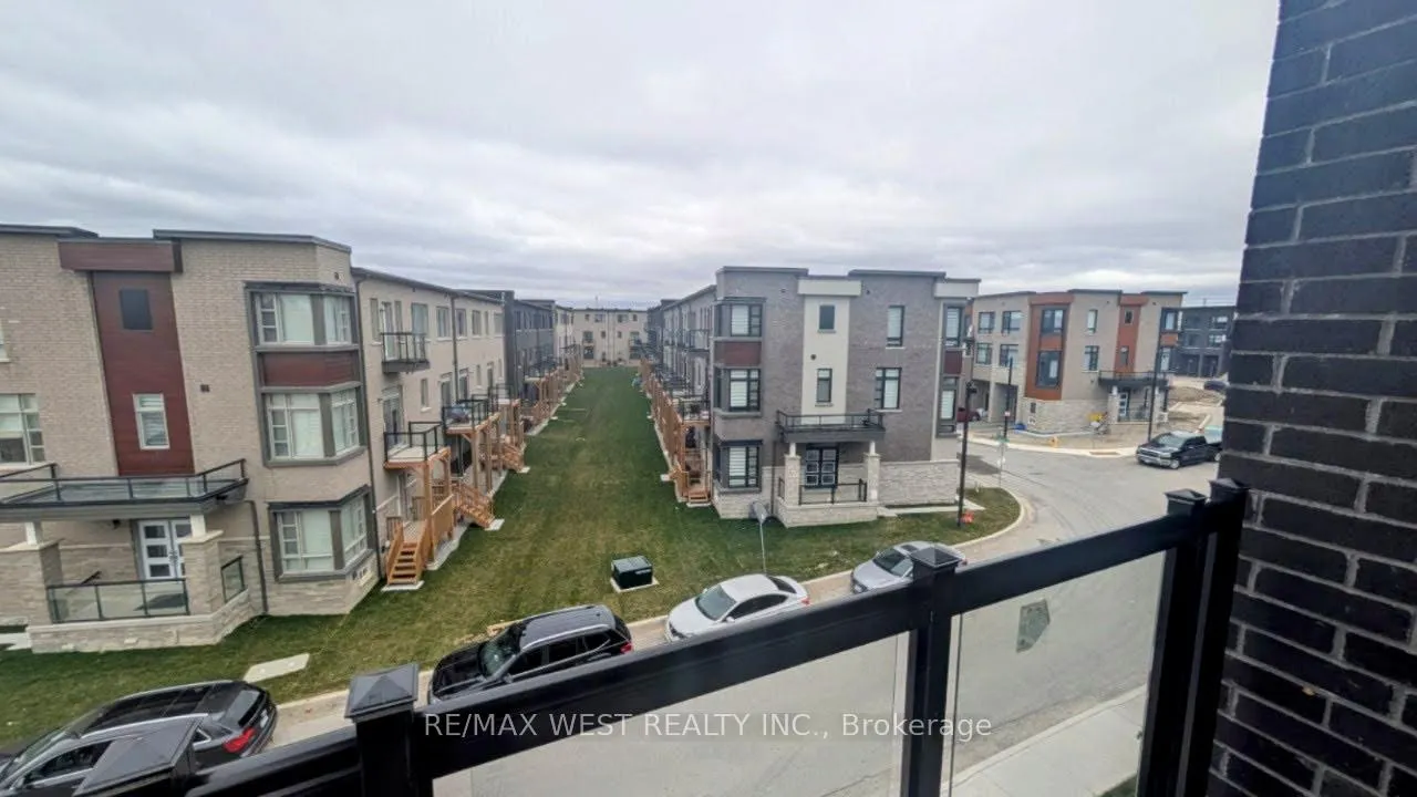 Photo 24 of 11 Paradox Street, Vaughan, Kleinburg — HOMEH