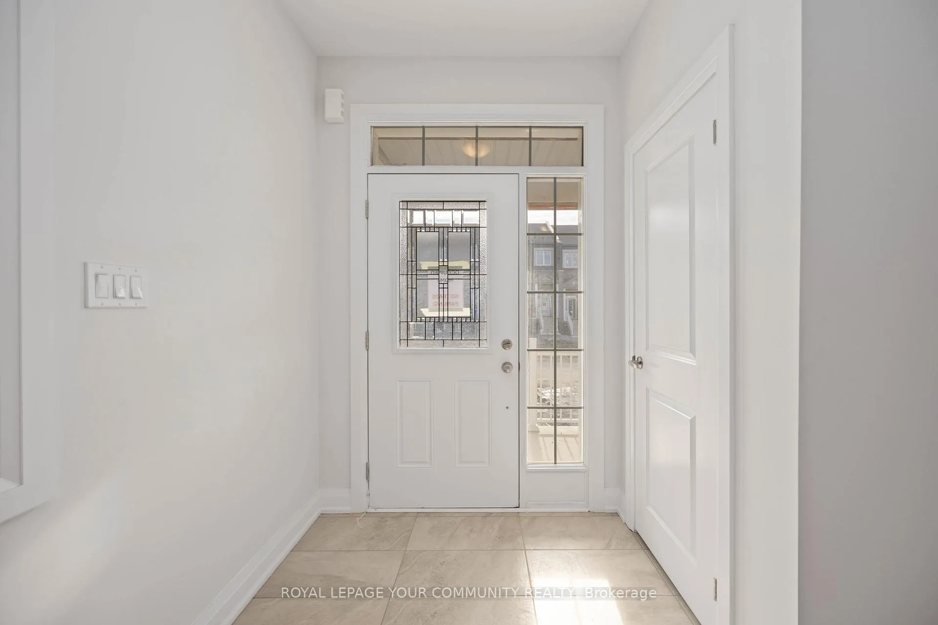 Photo 3 of 142 Seguin Street, Richmond Hill, Oak Ridges — HOMEH