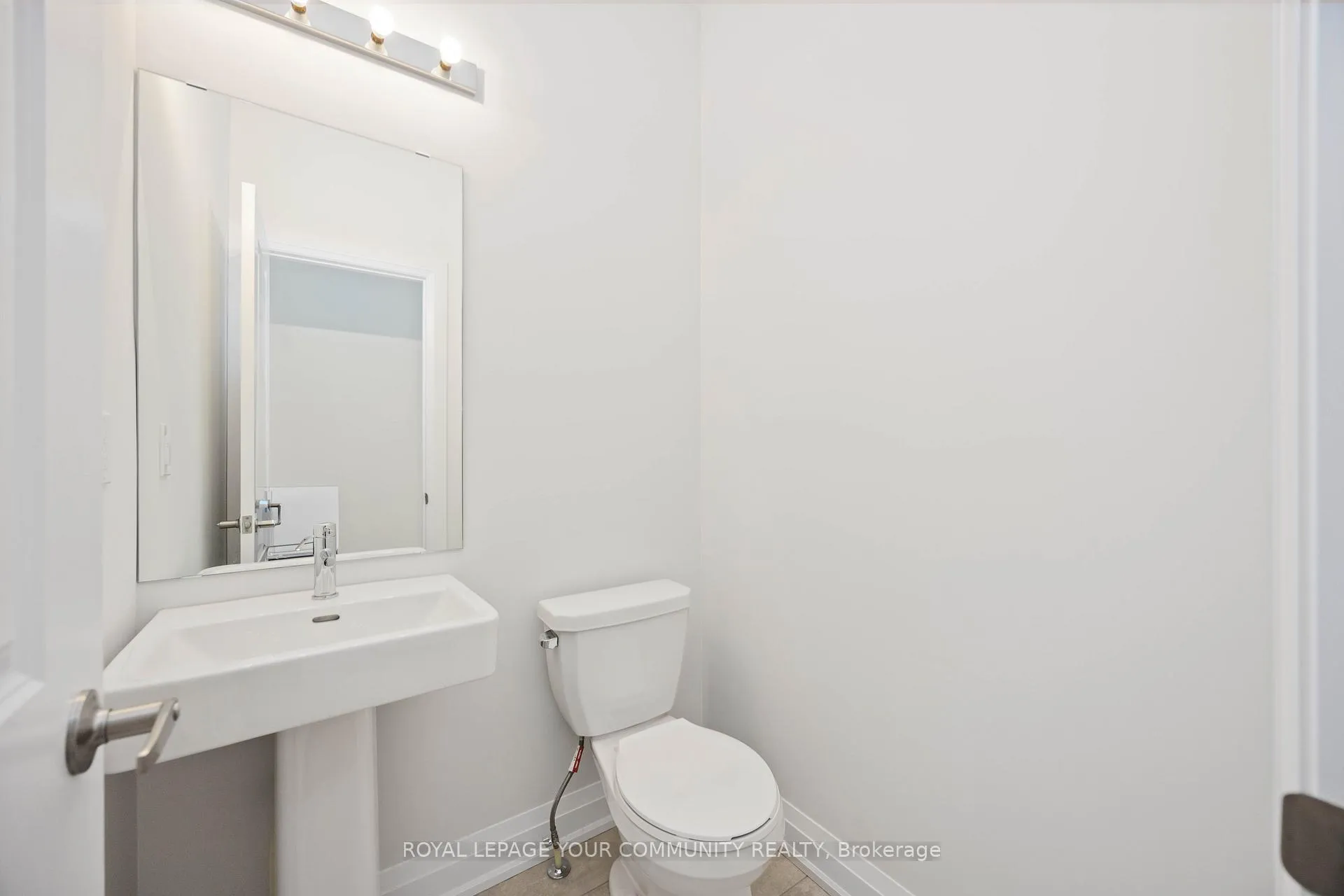 Photo 5 of 142 Seguin Street, Richmond Hill, Oak Ridges — HOMEH