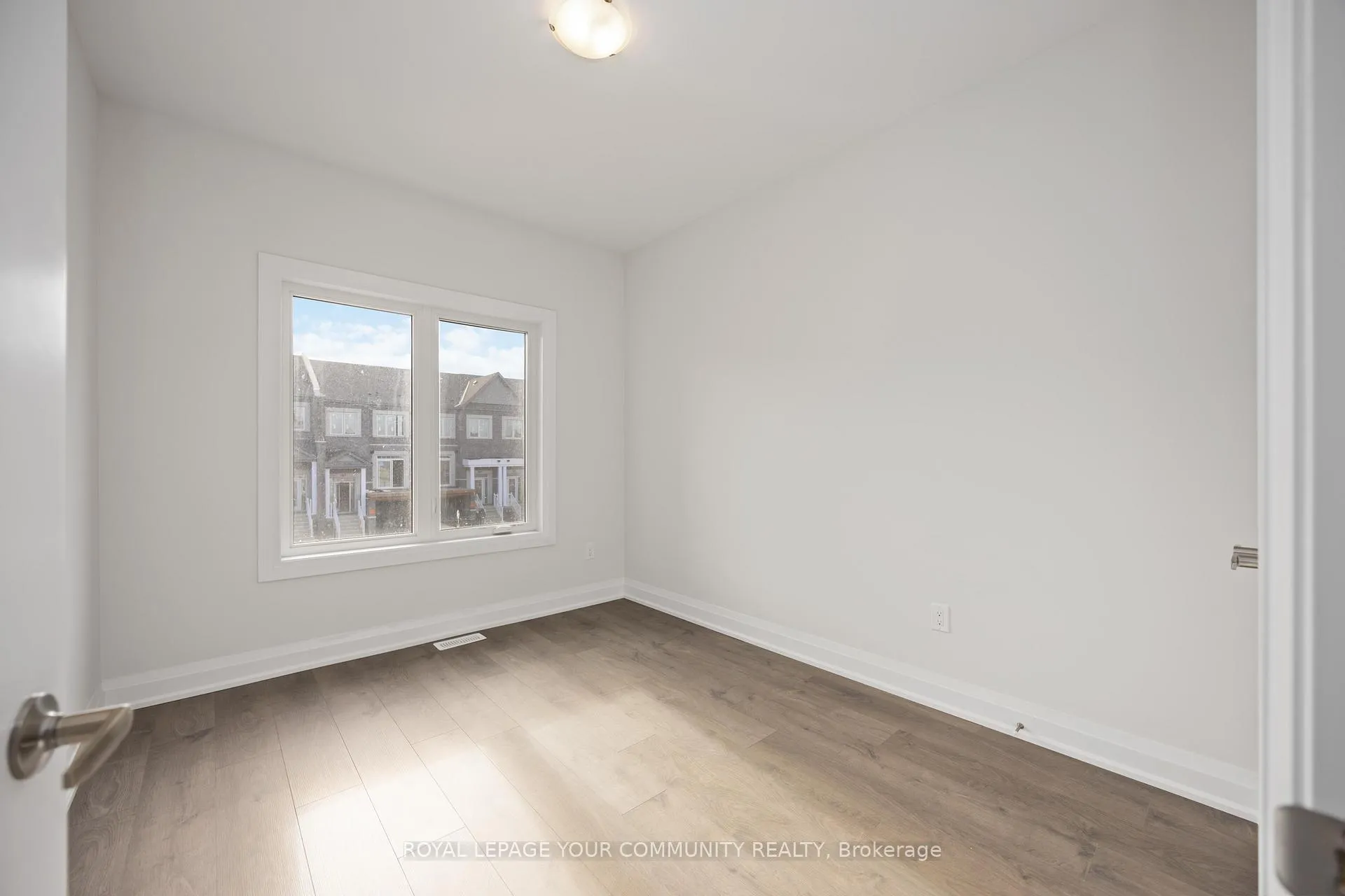 Photo 19 of 142 Seguin Street, Richmond Hill, Oak Ridges — HOMEH
