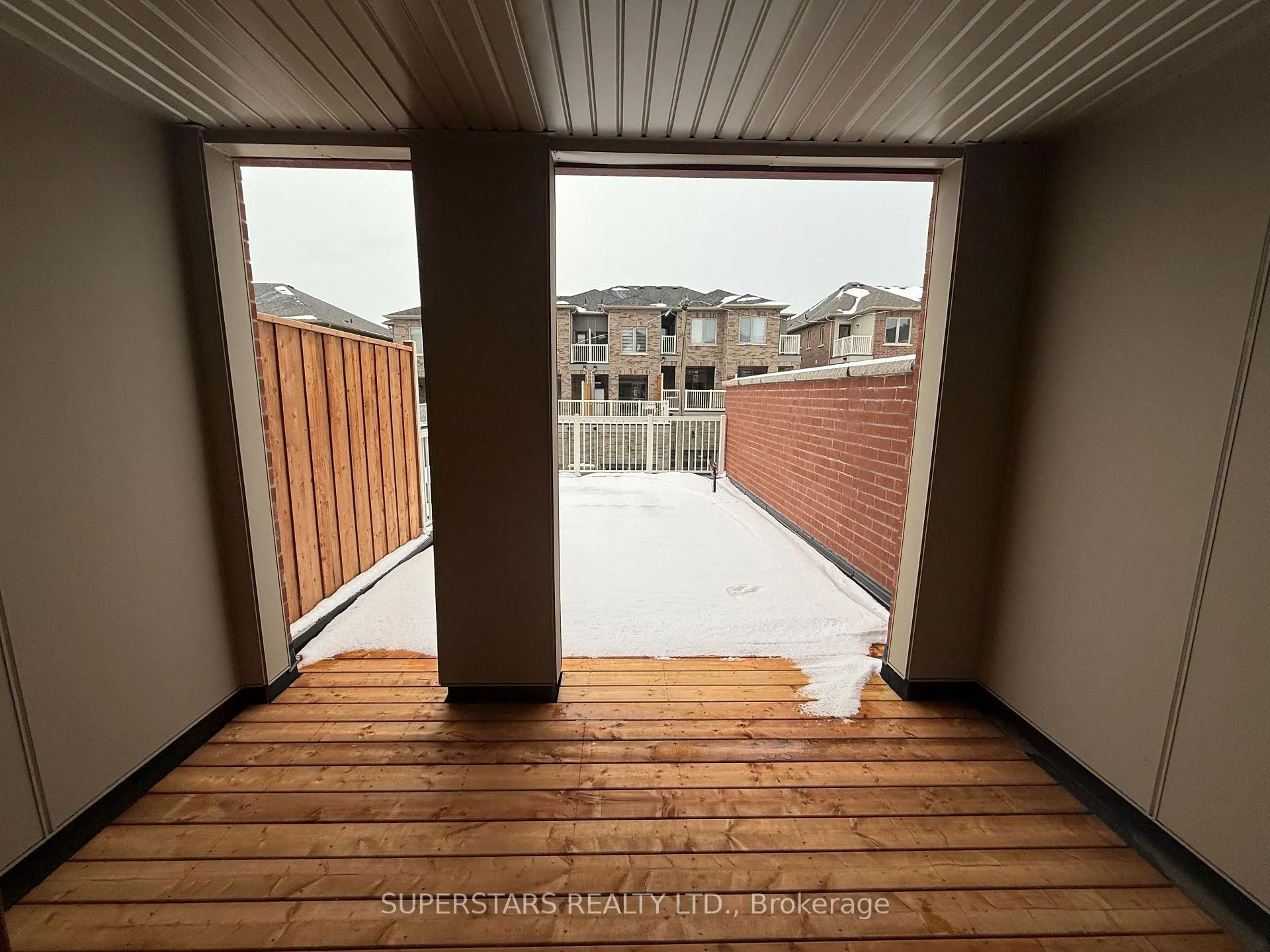 Photo 6 of 933 Crowsnest Hollow, Pickering, Rural Pickering — HOMEH