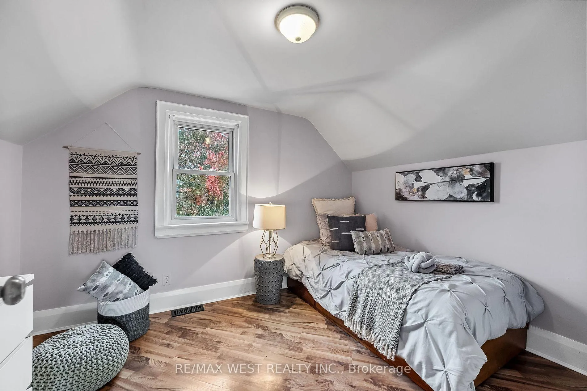Photo 25 of 253 Ritson Road, Oshawa, Central — HOMEH