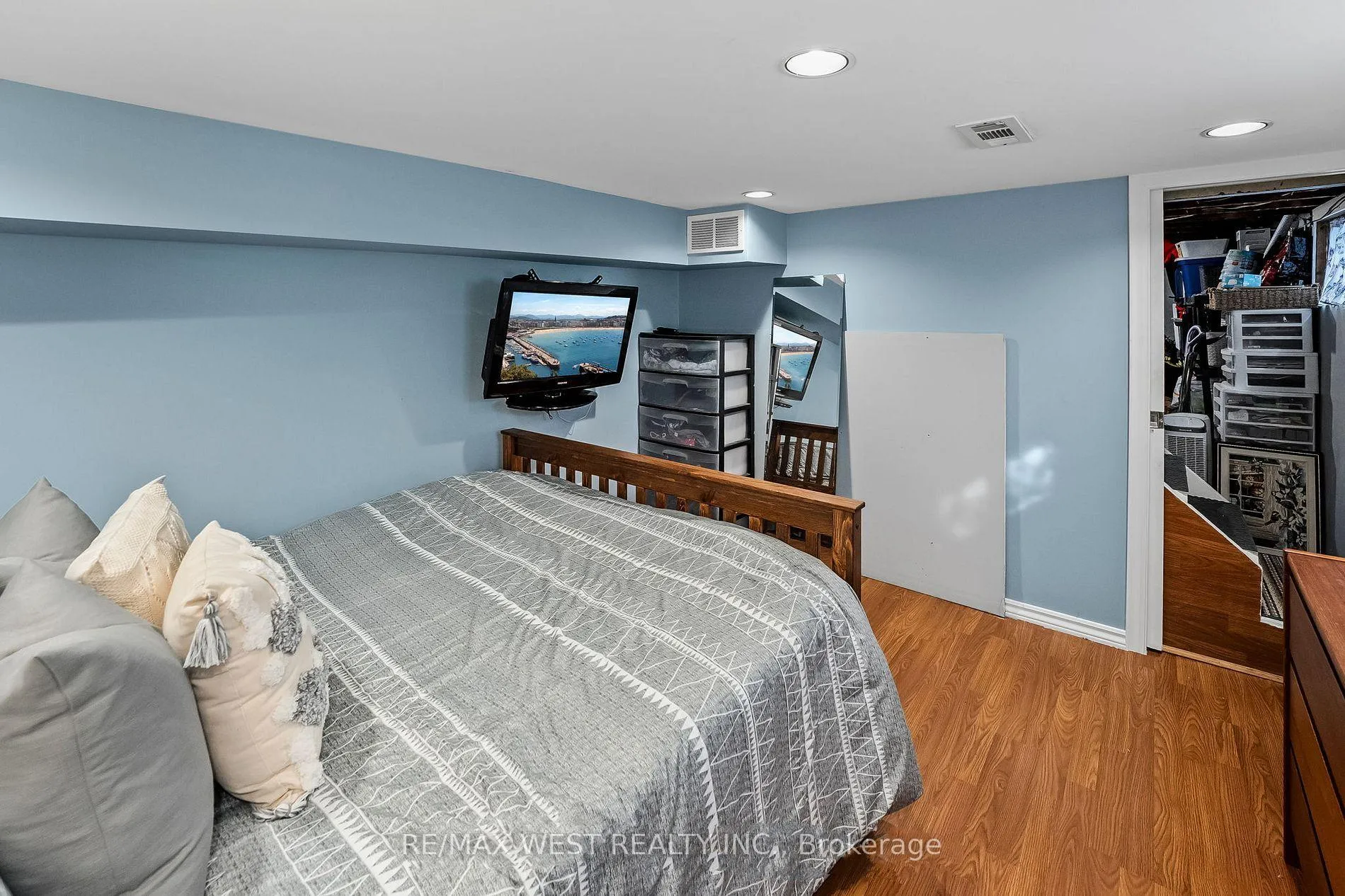 Photo 28 of 253 Ritson Road, Oshawa, Central — HOMEH