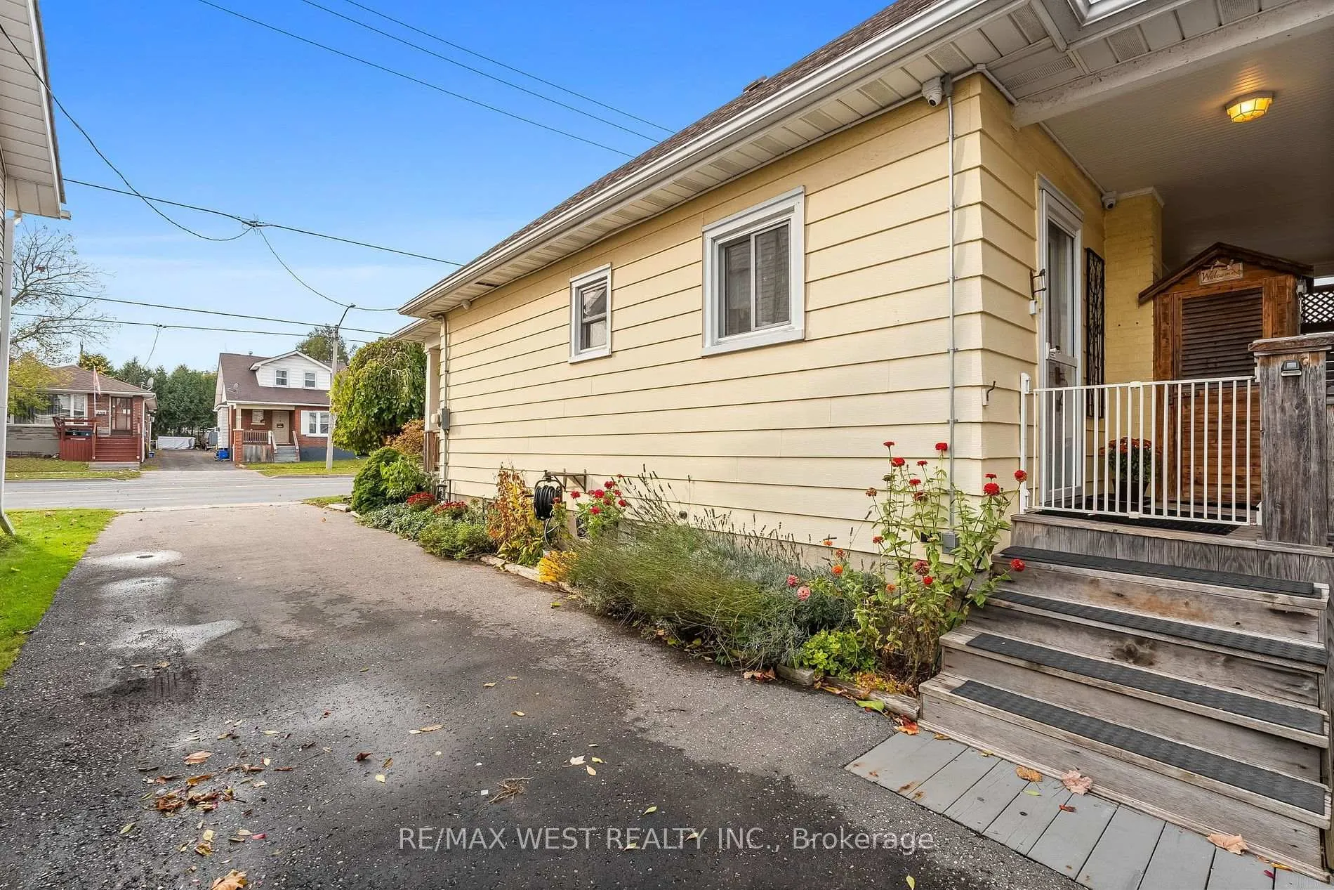 Photo 33 of 253 Ritson Road, Oshawa, Central — HOMEH