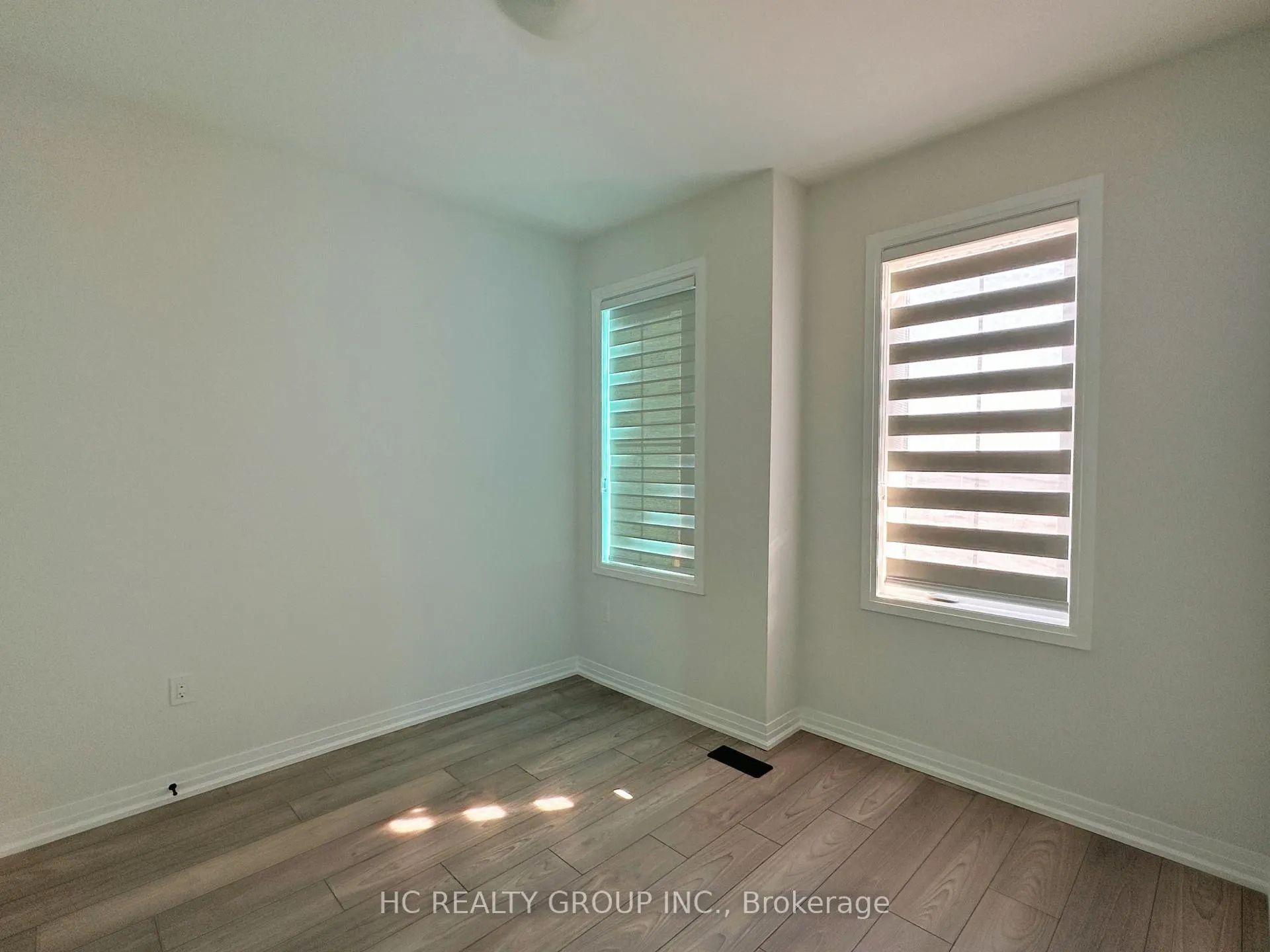 Photo 8 of 1018 Valhalla Terrace, Pickering, Rural Pickering — HOMEH