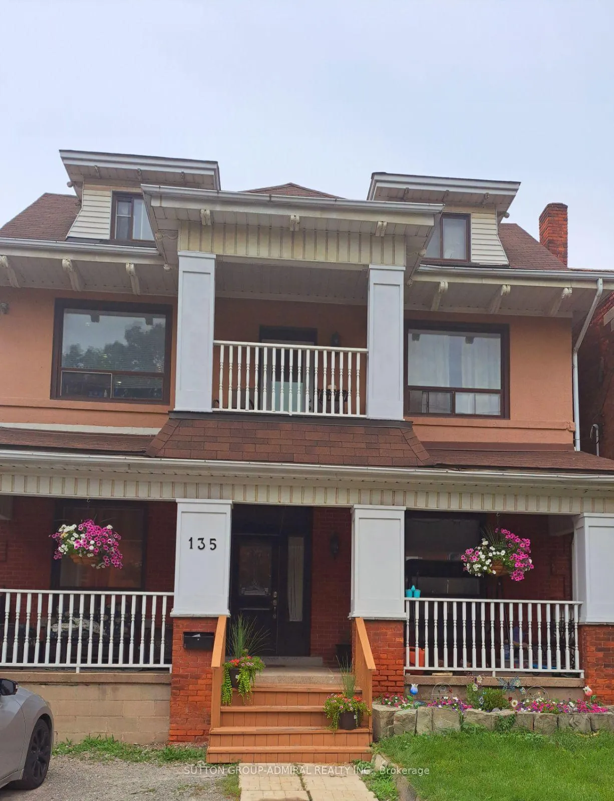 Front of Unit 3, 135 Stinson Street