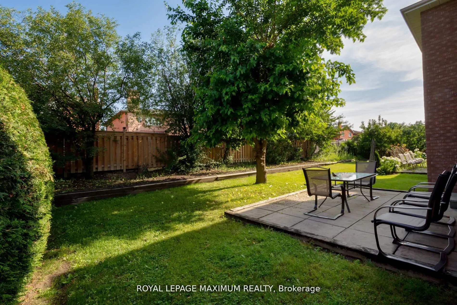 Photo 7 of 54 Claudia Avenue, Vaughan, West Woodbridge — HOMEH
