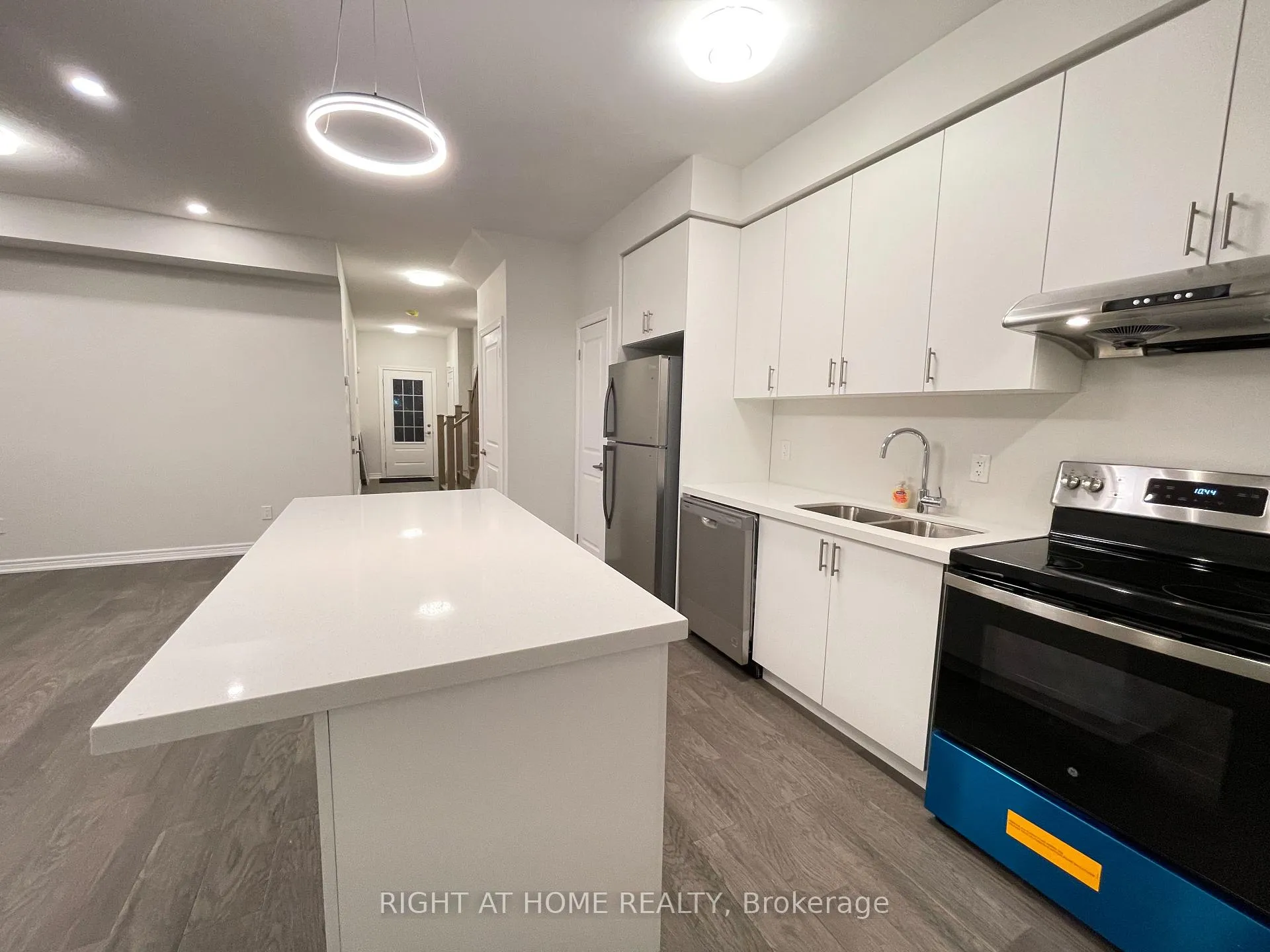 Photo 5 of 26 Vickers Road, Hamilton, Hill Park — HOMEH