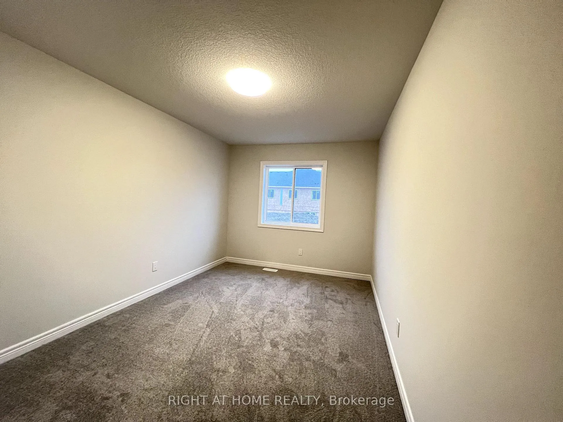 Photo 19 of 26 Vickers Road, Hamilton, Hill Park — HOMEH