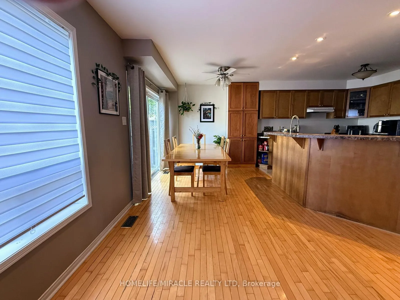 Photo 8 of 17 Bonnette Street, Halton Hills, Acton — HOMEH