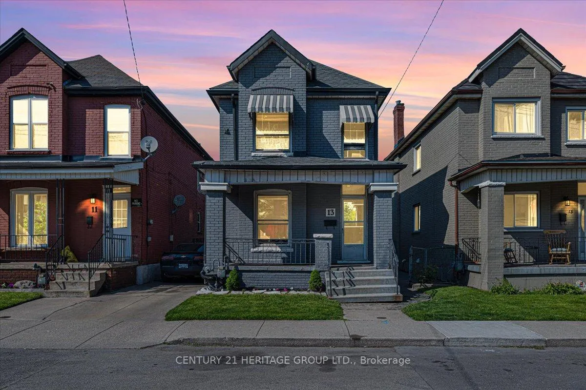 Photo 2 of 13 Clinton Street, Hamilton, Stipley — HOMEH