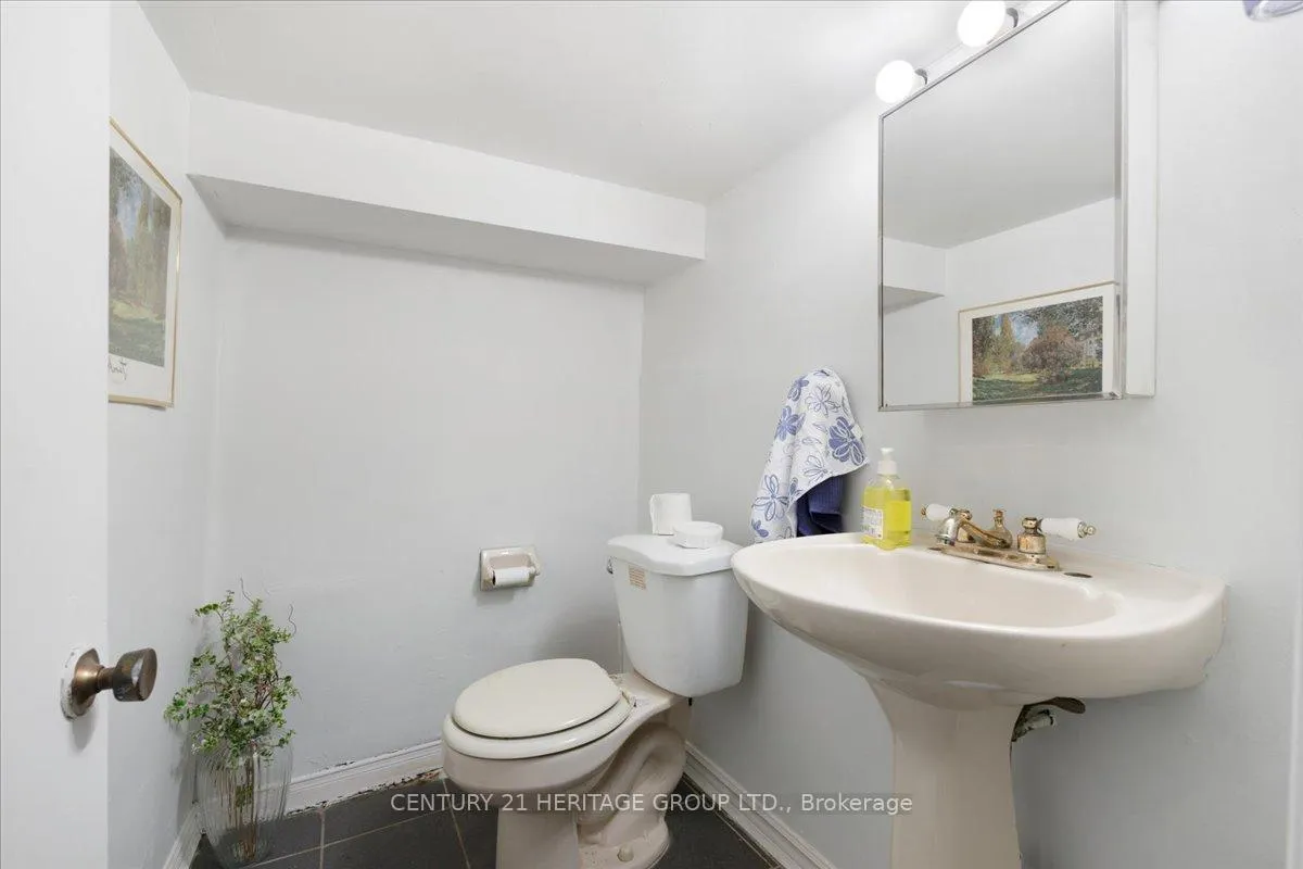 Photo 33 of 13 Clinton Street, Hamilton, Stipley — HOMEH