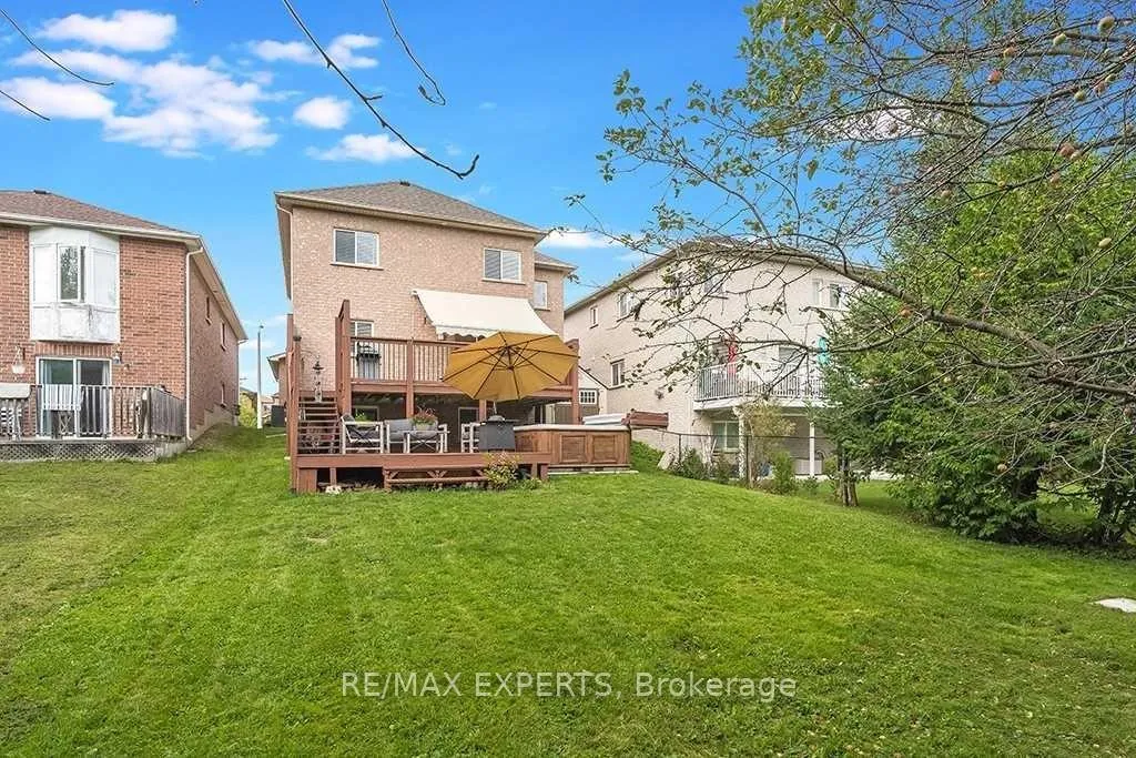 Photo 17 of 153 Loon Avenue, Barrie, Painswick South — HOMEH
