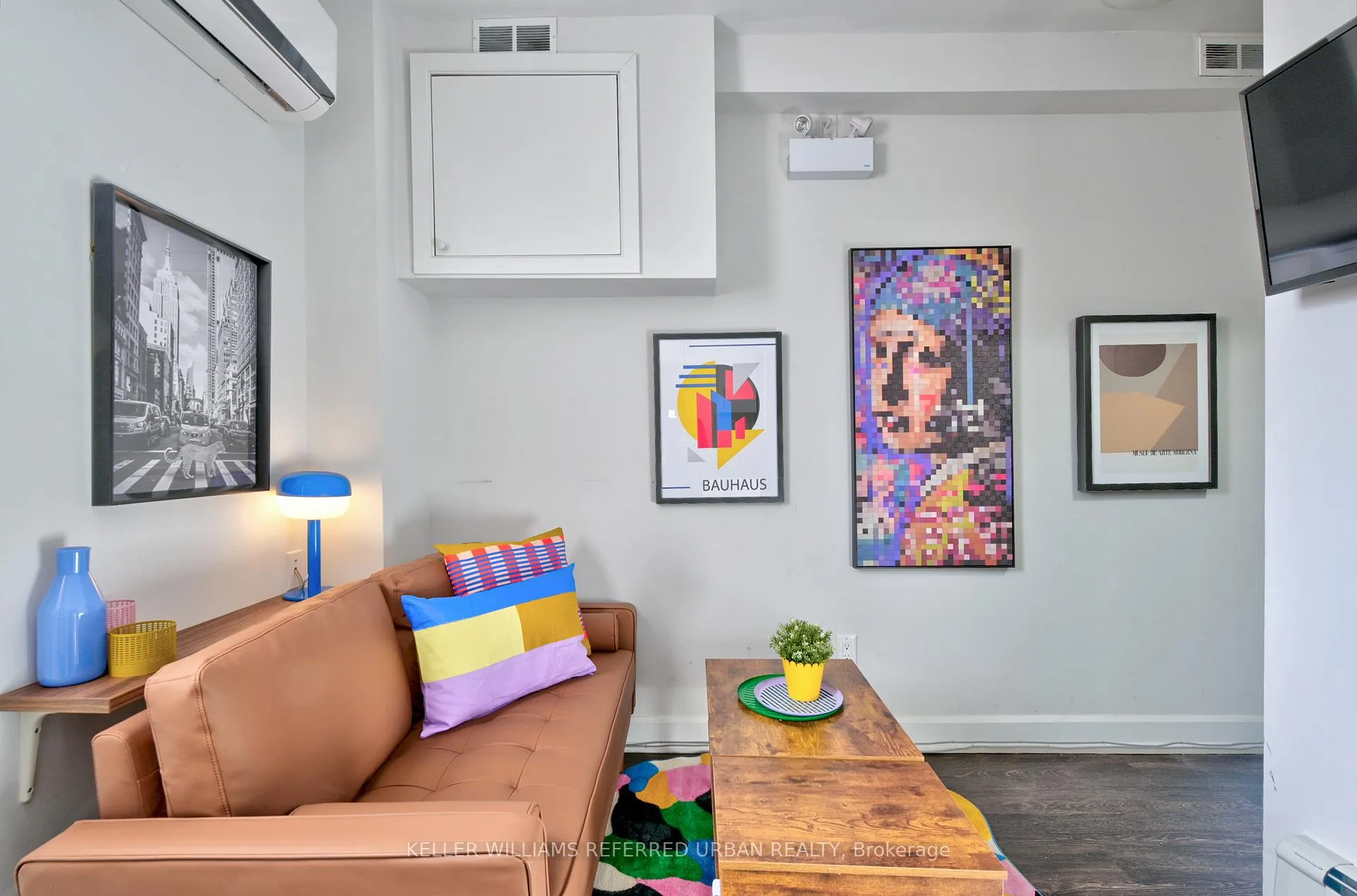 Photo 4 of Unit 2, 972 Bathurst Street, Toronto, The Annex — HOMEH